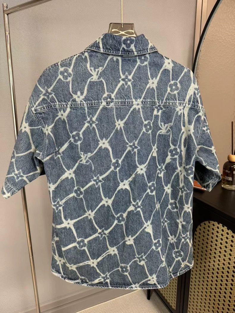 Louis Vuitton Louis Vuitton New fishnet full print presbyopia full logo Size US M / EU 48-50 / 2 - 2 Thumbnail