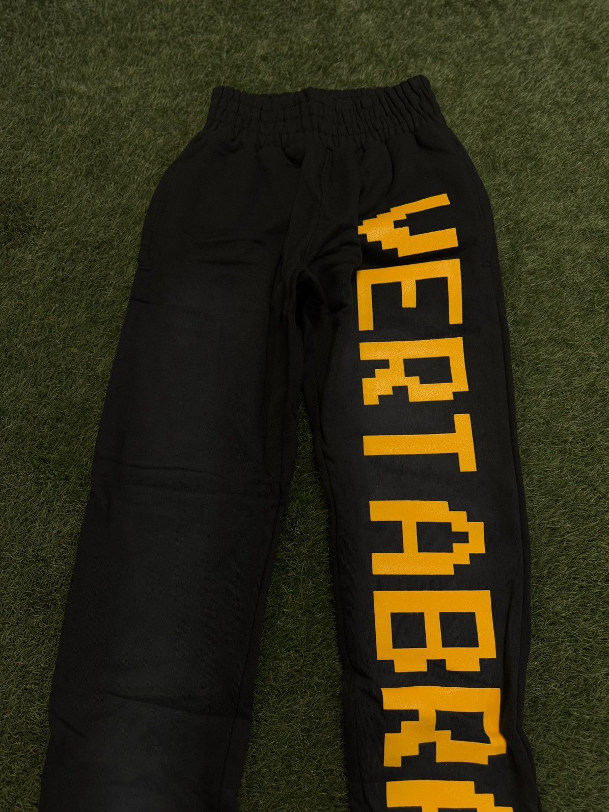 Vertabrae Vertabrae Sweatpants Black/Yellow Size M (NEW) Size US 32 / EU 48 - 2 Thumbnail