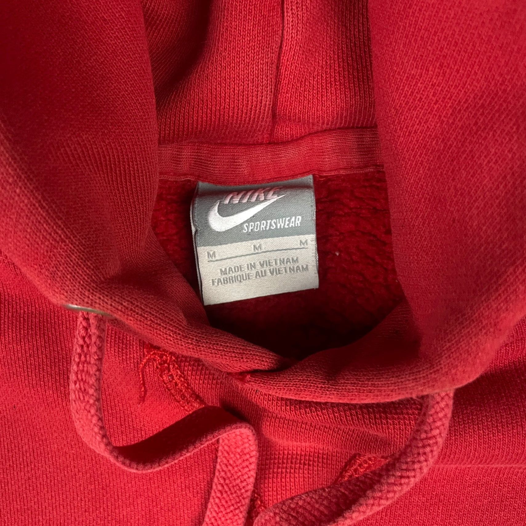 Nike VINTAGE Nike Sweatshirt Hoodie Adults M Red Embroidered Swoosh Pullover Nike Sportswear Size US M / EU 48-50 / 2 - 4 Thumbnail