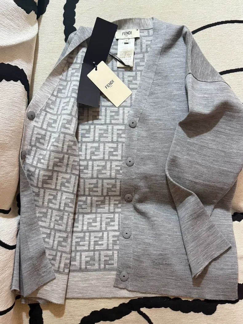 Fendi Fendi Monogrammed Wool Knit Cardigan Jacket Size XS / US 0-2 / IT 36-38 - 1 Thumbnail