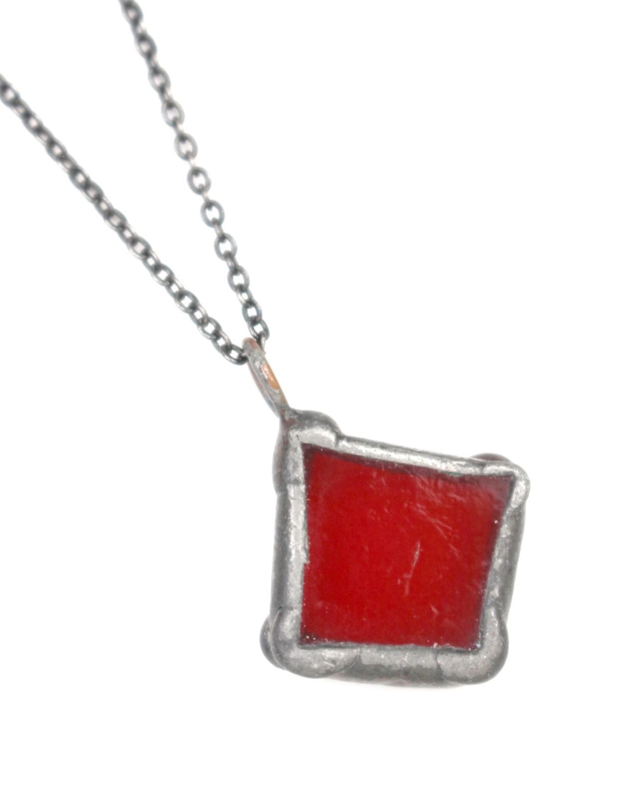If Six Was Nine 2000S JAPANESE MADE RED RESIN W METAL CASE NECKLACE Size ONE SIZE - 3 Thumbnail
