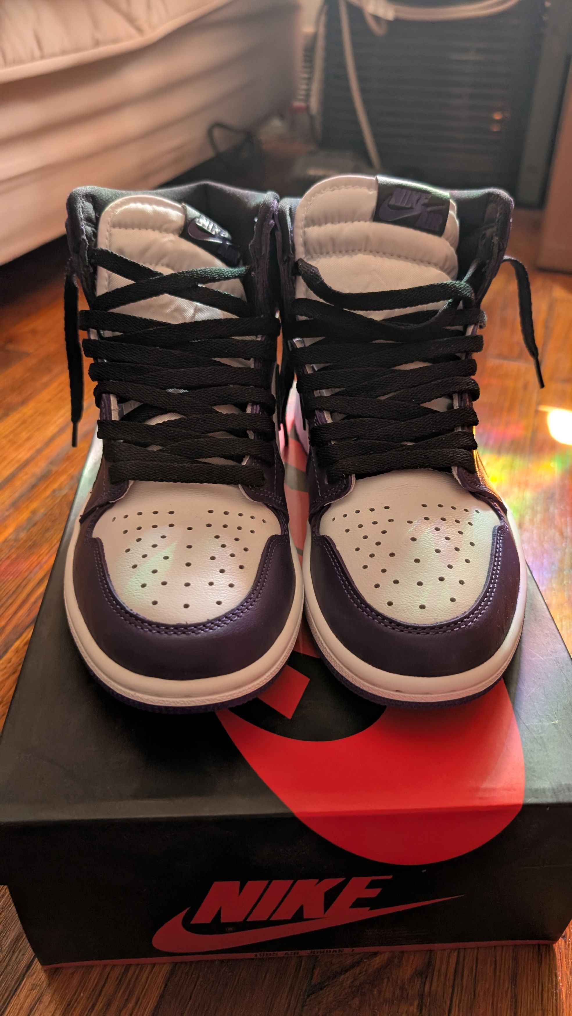 Nike Jordan 1 high Court purple Size US 7.5 / EU 40-41 - 3 Thumbnail