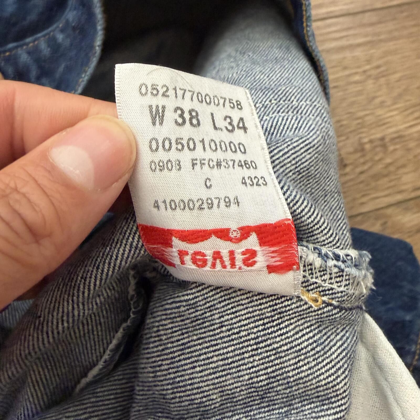 Levi's Vintage Y2K Levi’s 501 Button Fly Blue Denim Jeans 38x34 Size US 38 / EU 54 - 7 Thumbnail