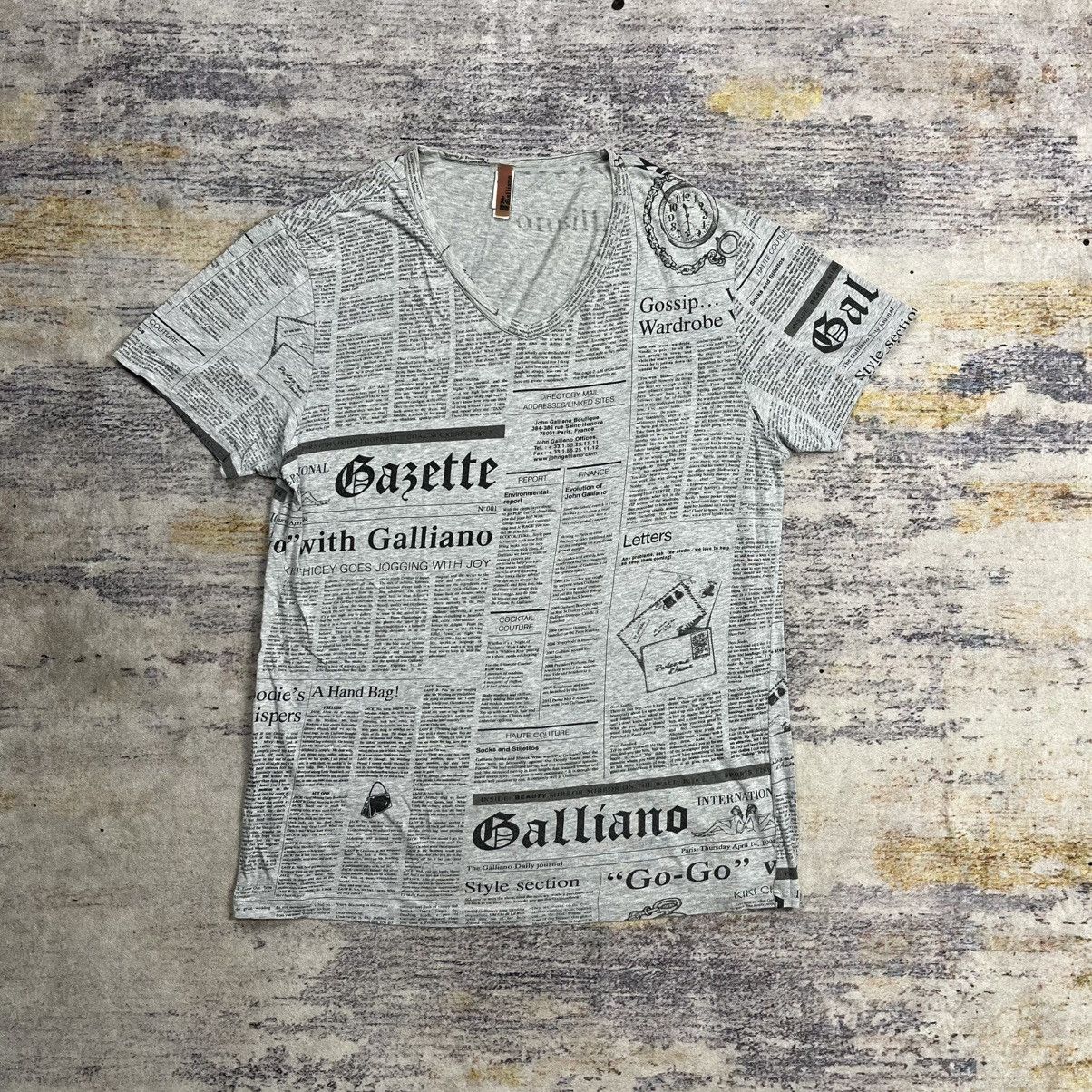 John Galliano John Galliano news paper t shirt Size US L / EU 52-54 / 3 - 1 Thumbnail