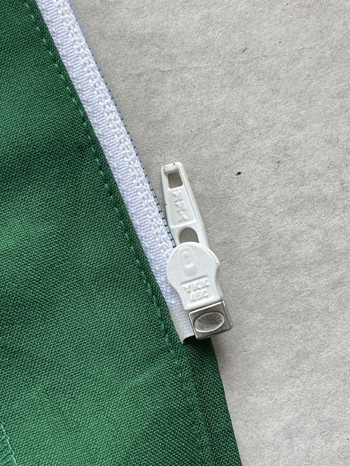 Japanese Brand Vintage 7-ELEVEN Uniform Shirt/Jacket Zip Up Size US L / EU 52-54 / 3 - 11 Thumbnail