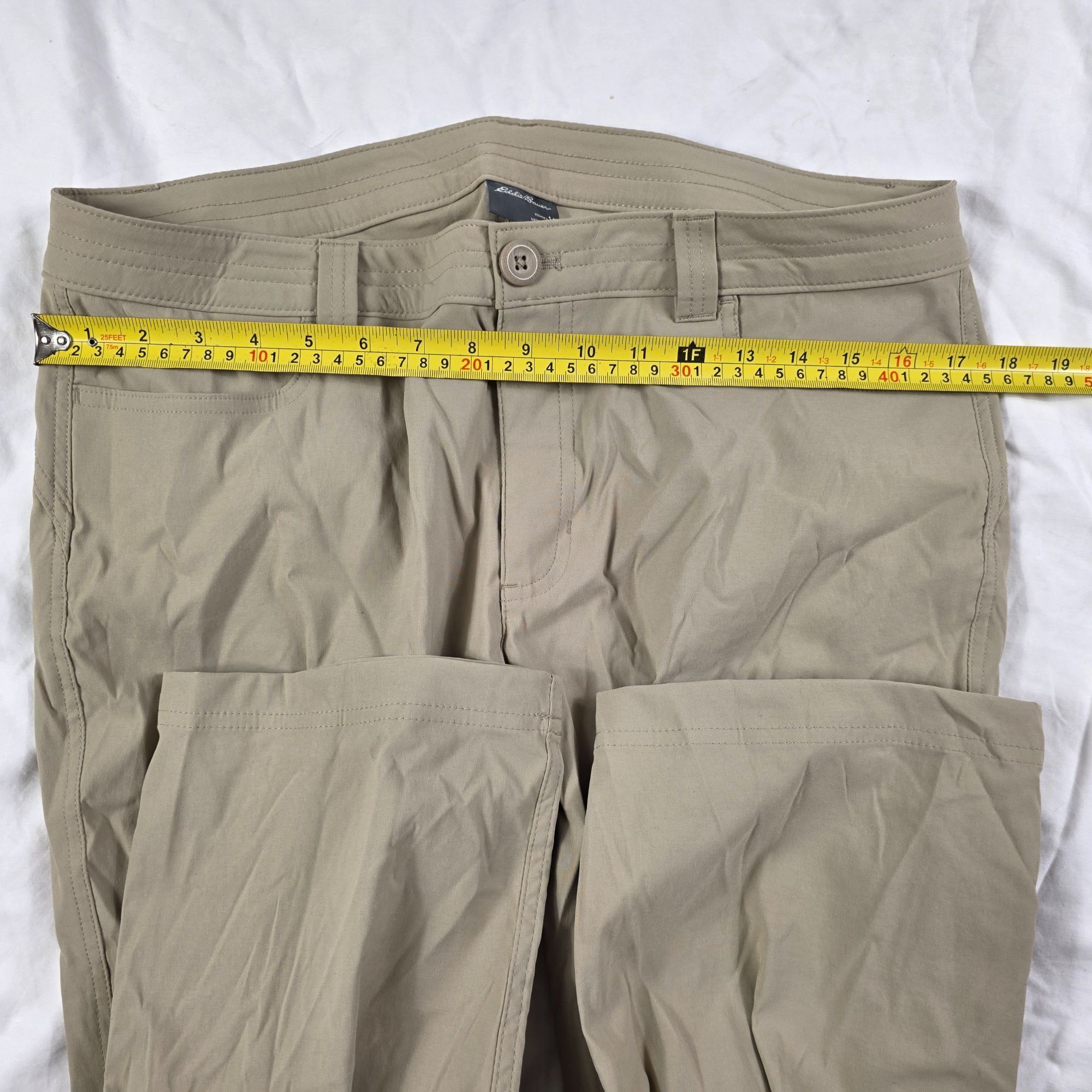 Eddie Bauer Eddie Bauer Womens Size 14 Beige Hiking Capri Pants Outdoors Size 36" / US 14 / IT 50 - 7 Thumbnail