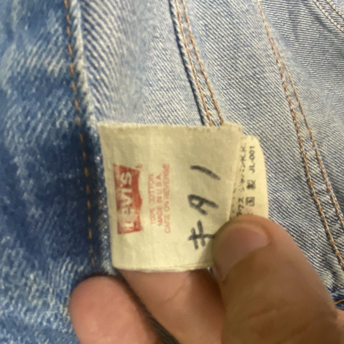 Levi's Vintage Clothing 💥 80s LEVIS VINTAGE DENIM TRUCKER JACKET SUNFADED Size US M / EU 48-50 / 2 - 10 Thumbnail