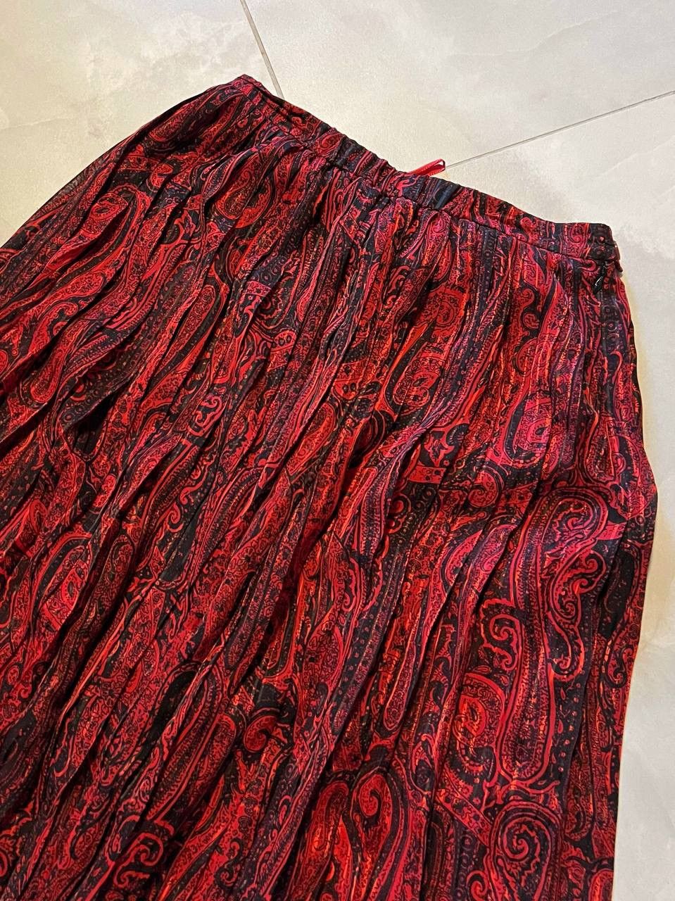 Givenchy Givenchy Vintage Skirt Size 36" / US 14 / IT 50 - 2 Thumbnail