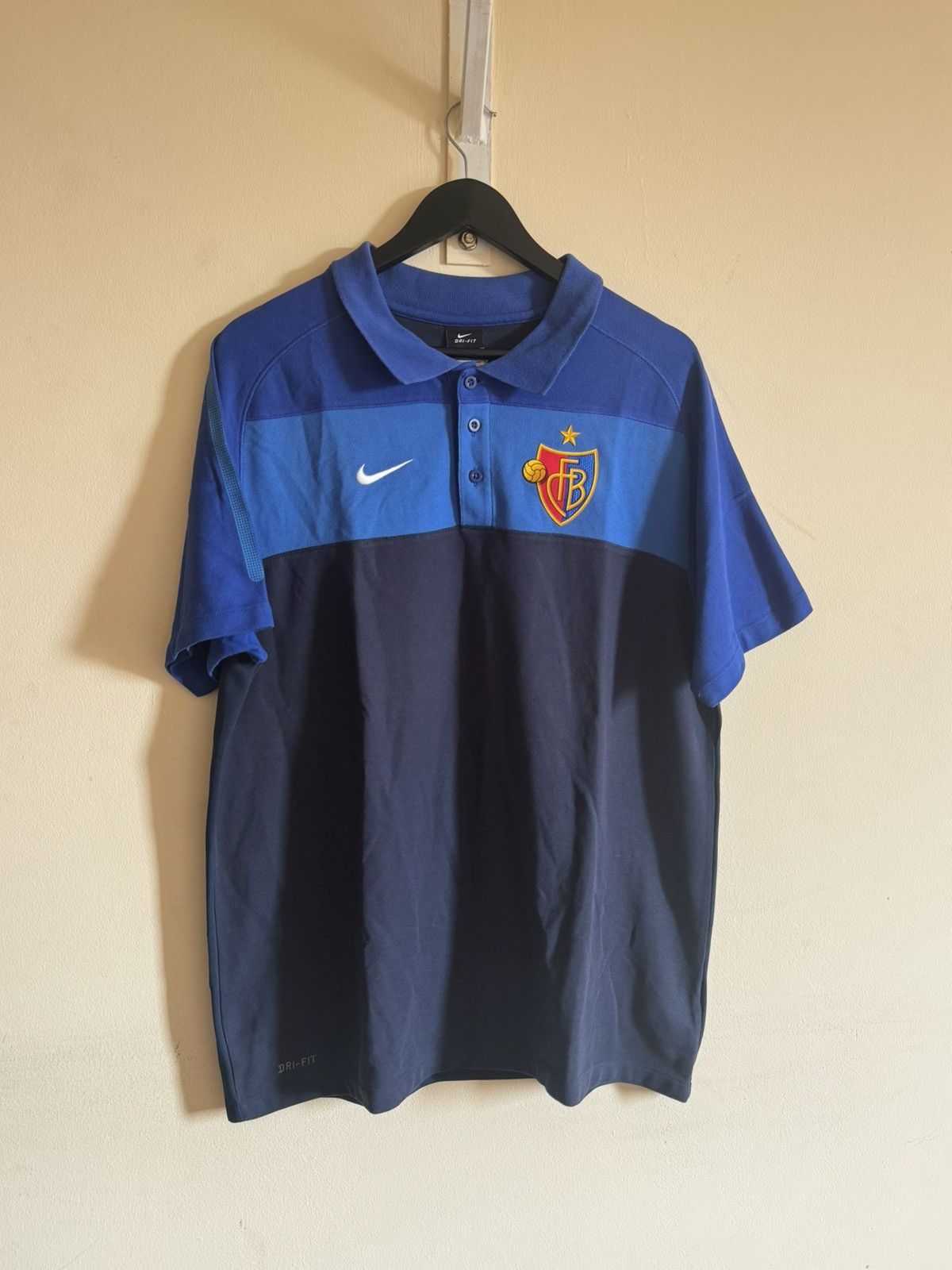 Nike Polos Nike F.C. Basel 2011 Size US L / EU 52-54 / 3 - 1 Thumbnail
