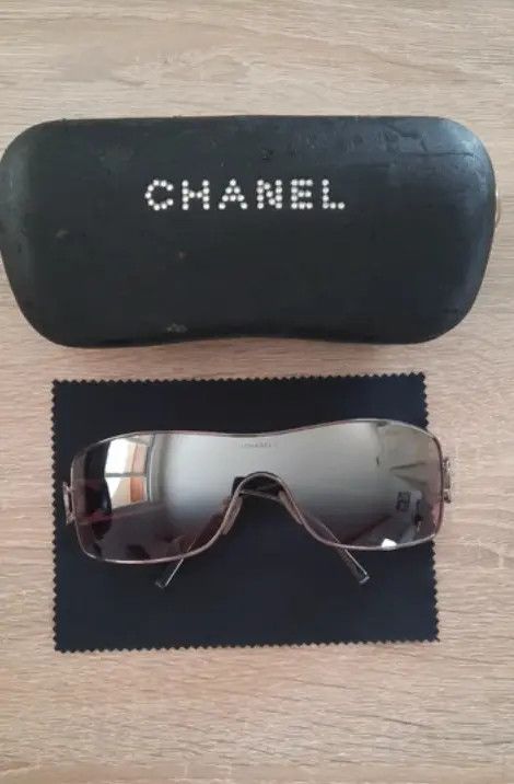 Chanel × Vintage CHANEL Sunglasses Mask Visor Rimless Ski Shield 4033 Size ONE SIZE - 1 Thumbnail