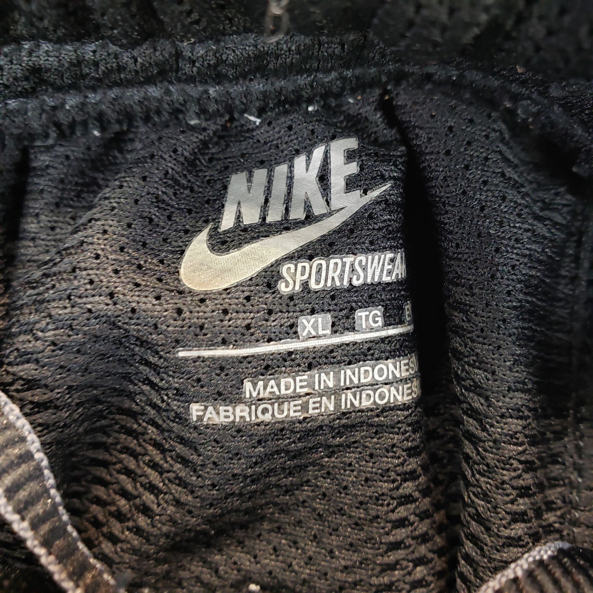 Nike Nike Sportswear Black Mesh Athletic Shorts Lightweight XL Size US 36 / EU 52 - 5 Thumbnail