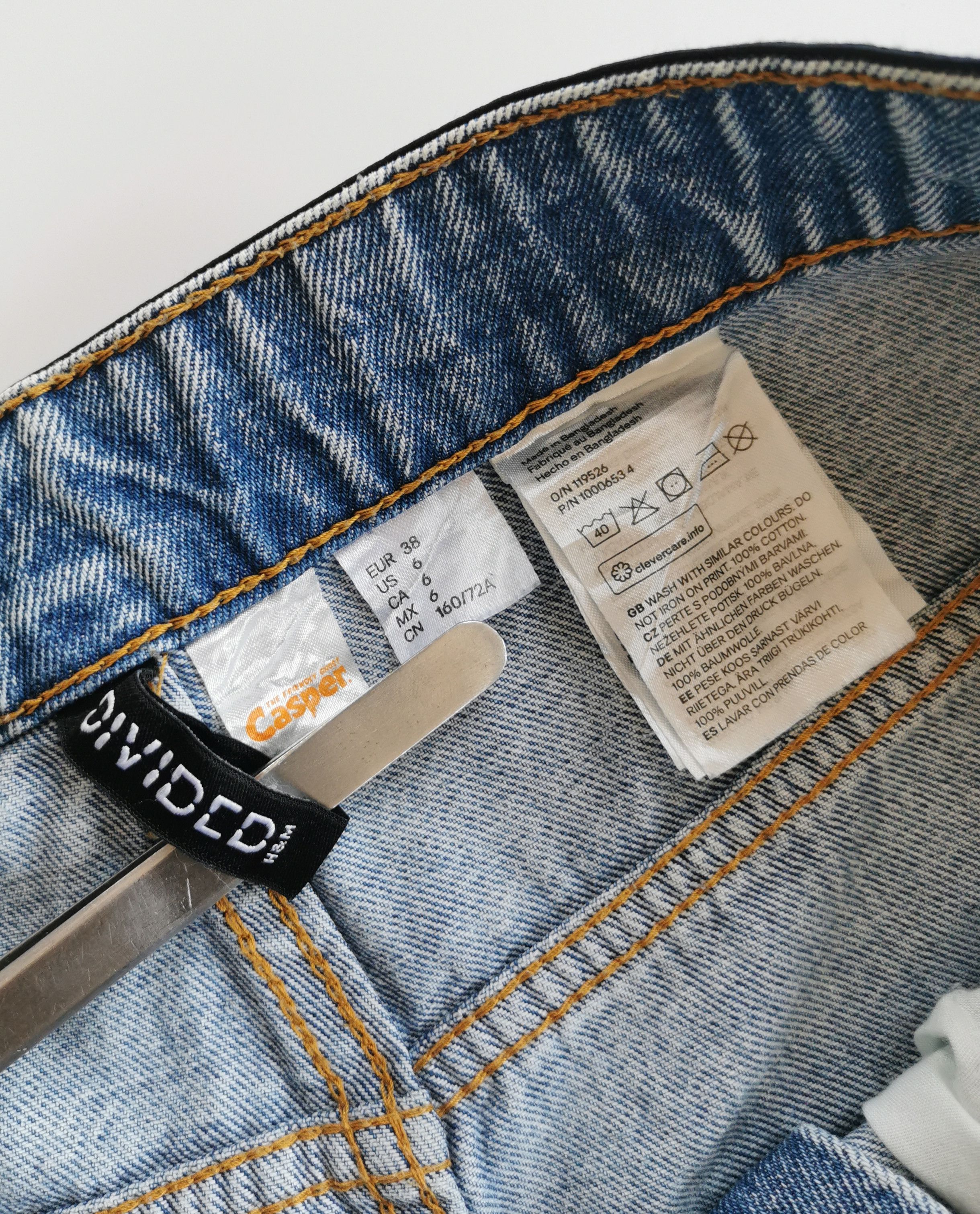H&M H&M x Casper The Friendly Ghost Baggy Jeans Size US 31 - 8 Thumbnail