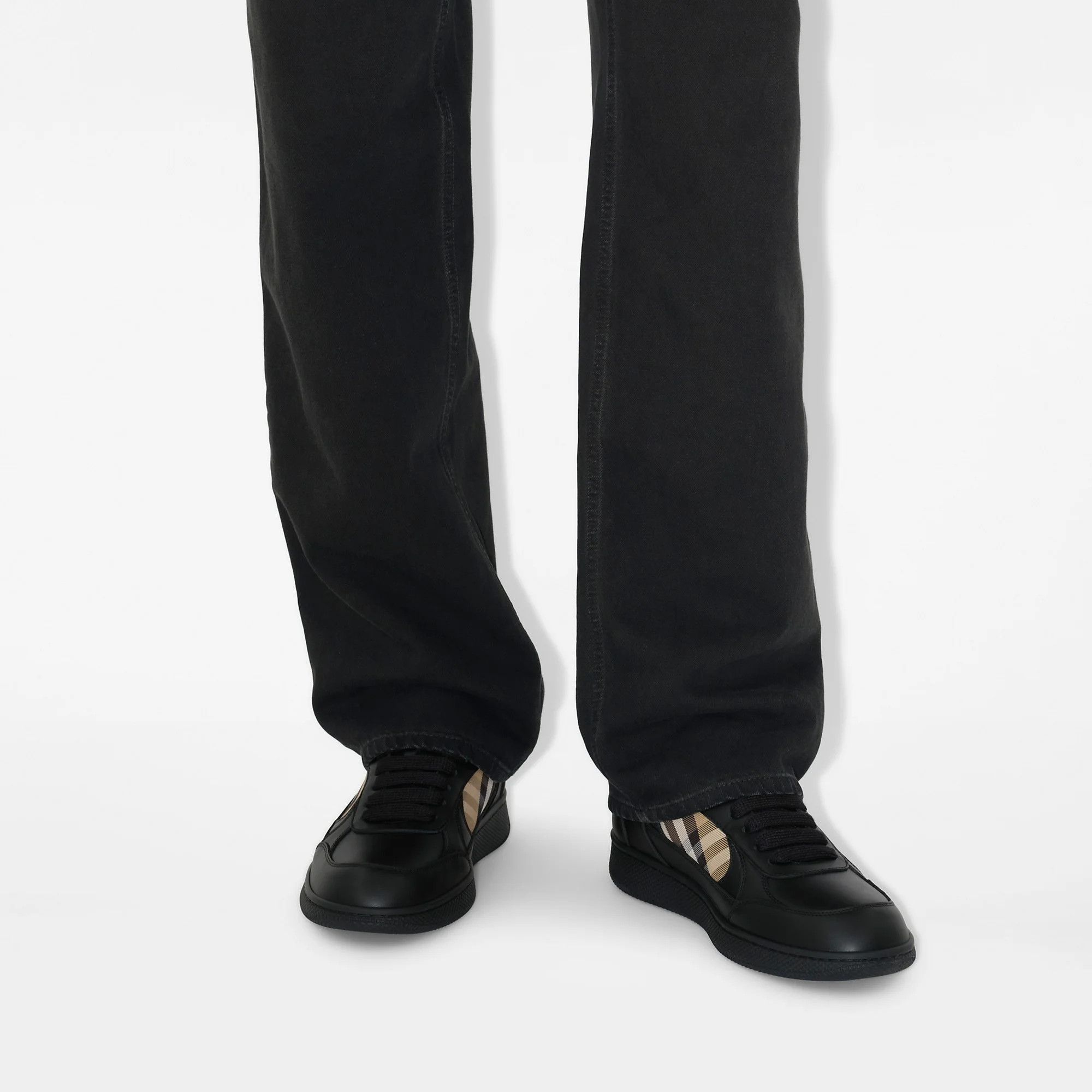Burberry os11x1225 Leather and Check Terrace Sneakers in Black Size US 9 / EU 42 - 2 Thumbnail