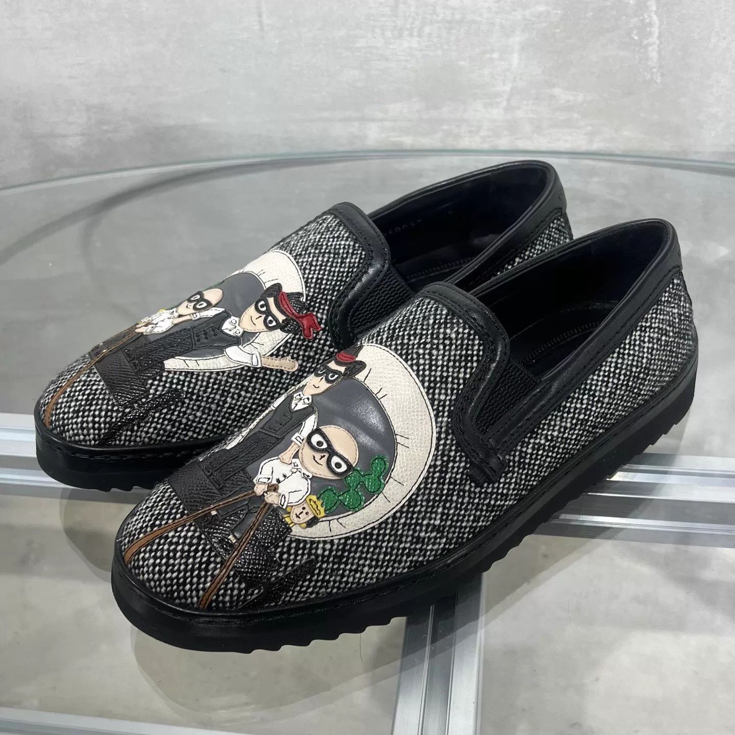 Dolce & Gabbana Dolce & Gabbana Cartoon Casual Shoes Black 40 Size US 7 / EU 40 - 2 Thumbnail
