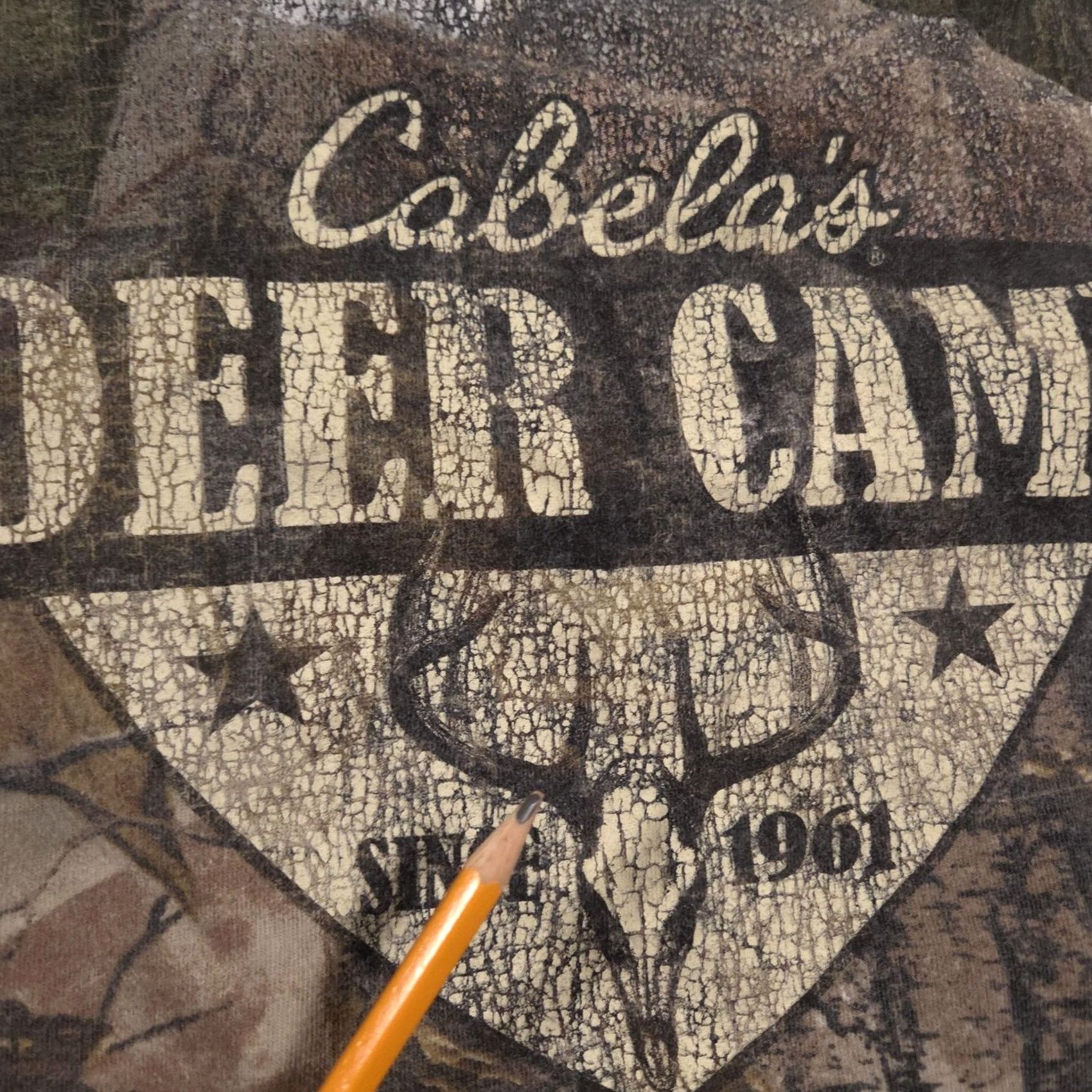 Vintage VINTAGE Cabela's Deer Camp Shirt Mens 1X Camouflage Long Sleeve Hunting Buck Graphic Outdoors Cotton Crew Neck Size US XL / EU 56 / 4 - 4 Thumbnail