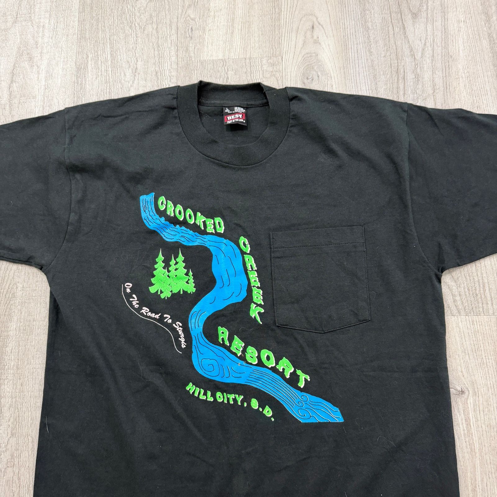 Vintage Vintage Crooked Creek Resort Shirt Large 90s South Dakota Size US L / EU 52-54 / 3 - 2 Thumbnail