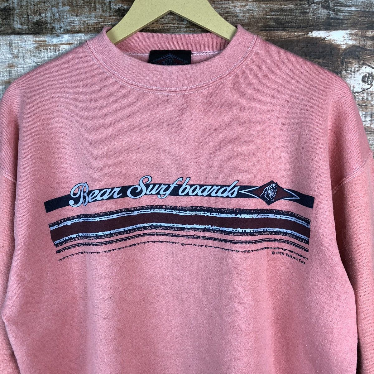 Japanese Brand × Vintage Vintage Sweatshirt Bear Surf Boards Pink #978 Size US M / EU 48-50 / 2 - 9 Thumbnail