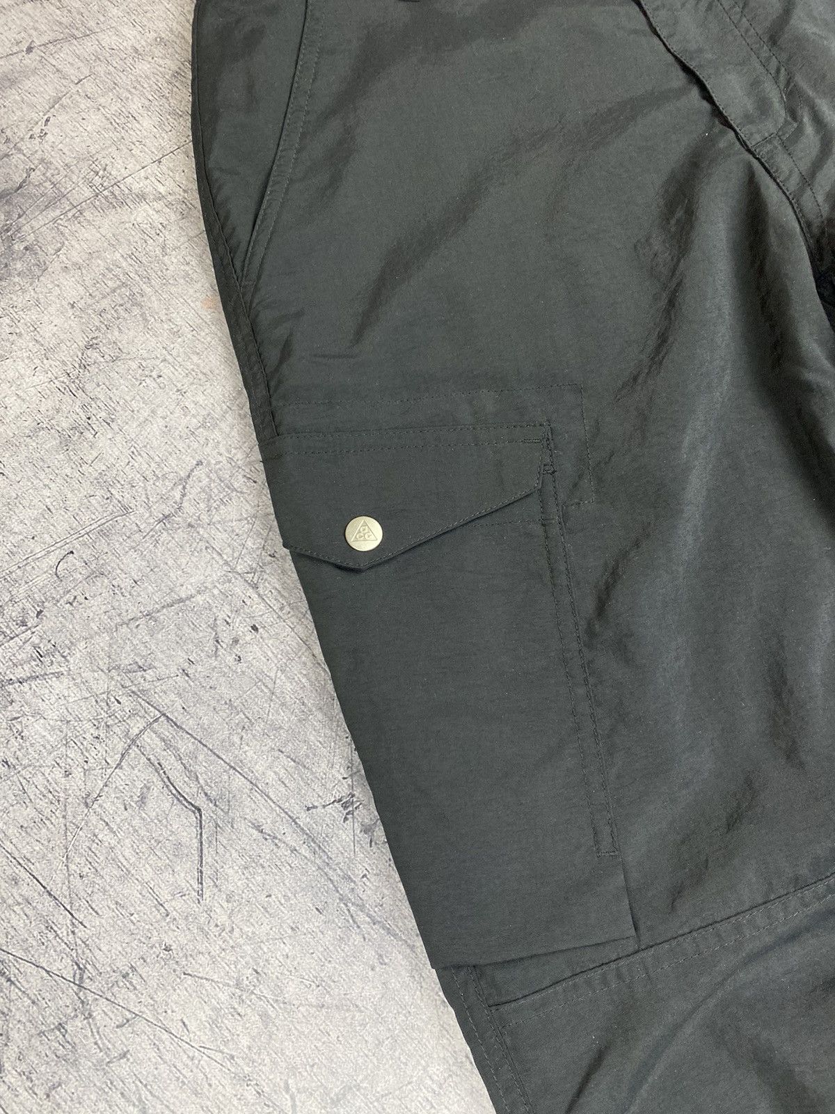 Nike Vintage Nike ACG Cargo Pants Outdoor Life Size 28 Size US 28 / EU 44 - 9 Thumbnail