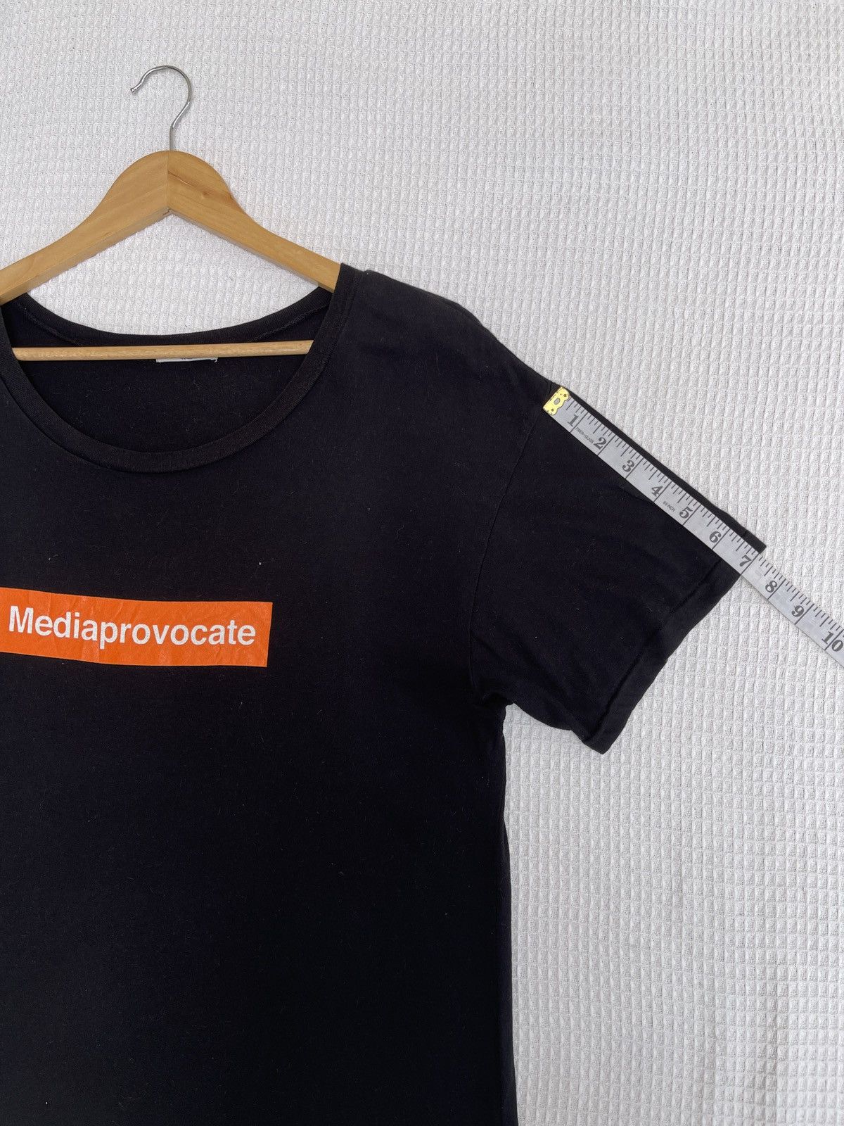 Vintage Rare🔥RNA INC Mediaprovocate inspired Trainspotting Tee Size US L / EU 52-54 / 3 - 14 Thumbnail