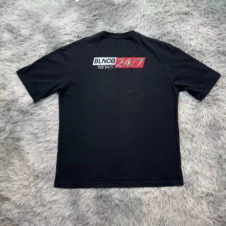 Balenciaga Balenciaga News short sleeve Size US M / EU 48-50 / 2 - 4 Thumbnail