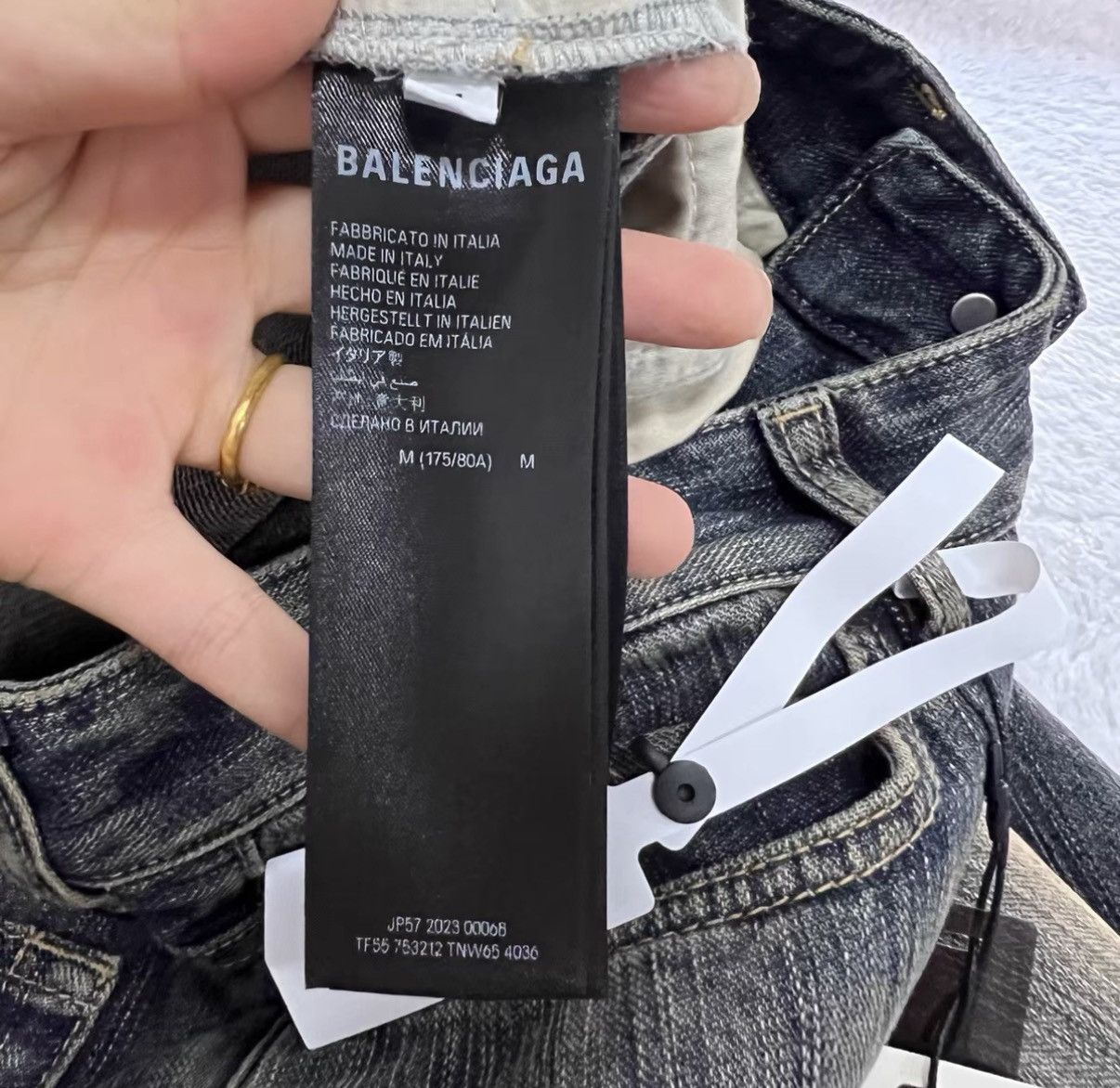 Balenciaga Balenciaga Blue Vintage Washed Jeans J41 Size US 34 / EU 50 - 5 Thumbnail