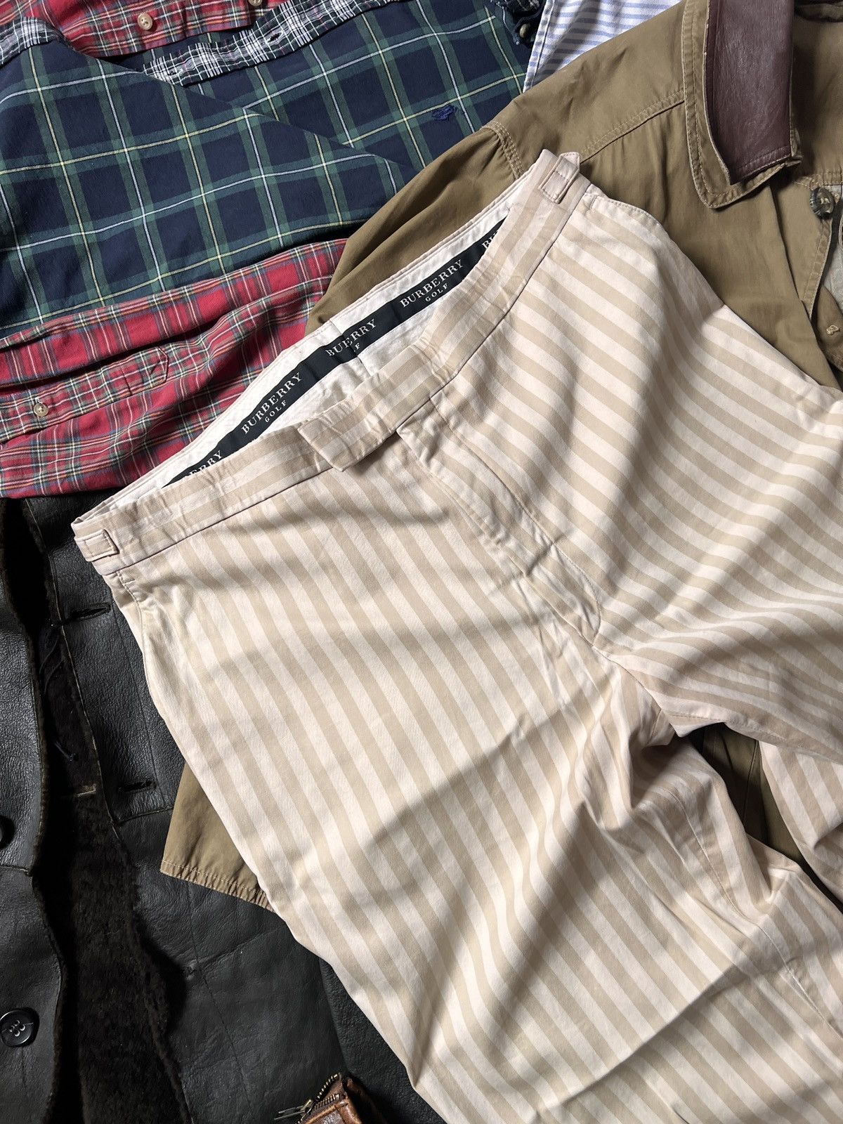 Burberry Rare Vintage Burberry Golf 3/4 Shorts Paul Harnden Style Size US 36 / EU 52 - 8 Thumbnail