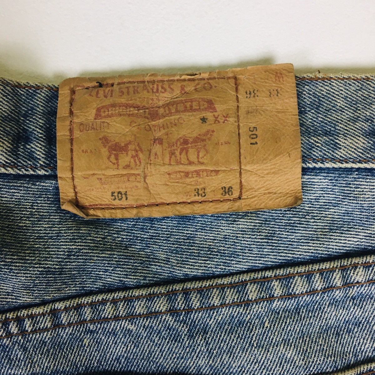 Levi's Vintage Clothing Vintage Levi’s 501 Distress Size US 33 - 9 Thumbnail
