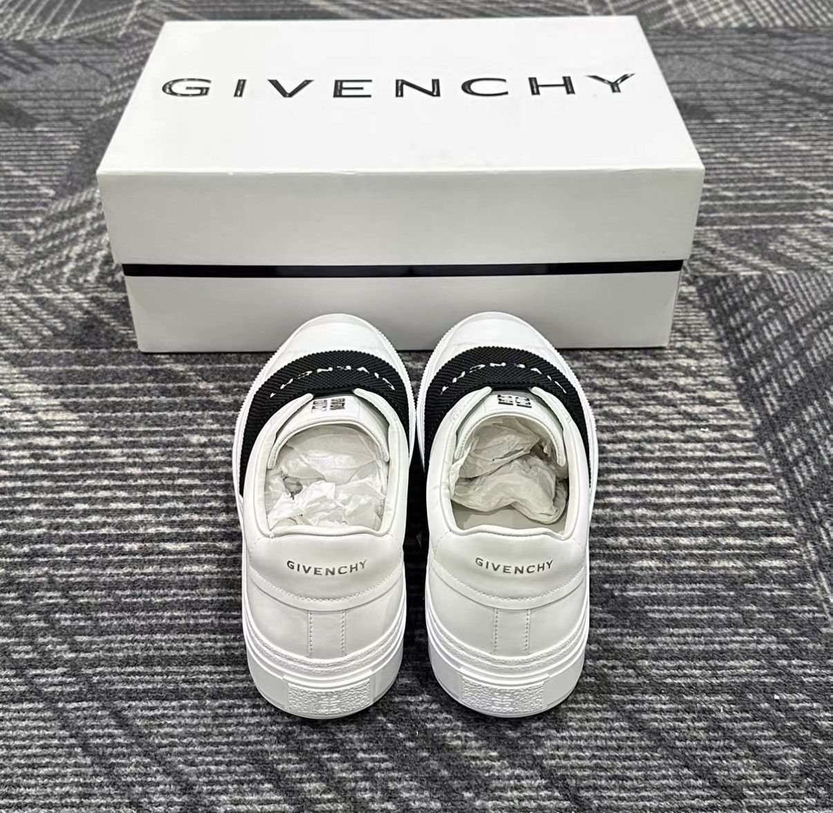 Givenchy Givenchy City Sport Leather Webbing Low-Top Sneakers J42 Size US 7 / EU 40 - 3 Thumbnail