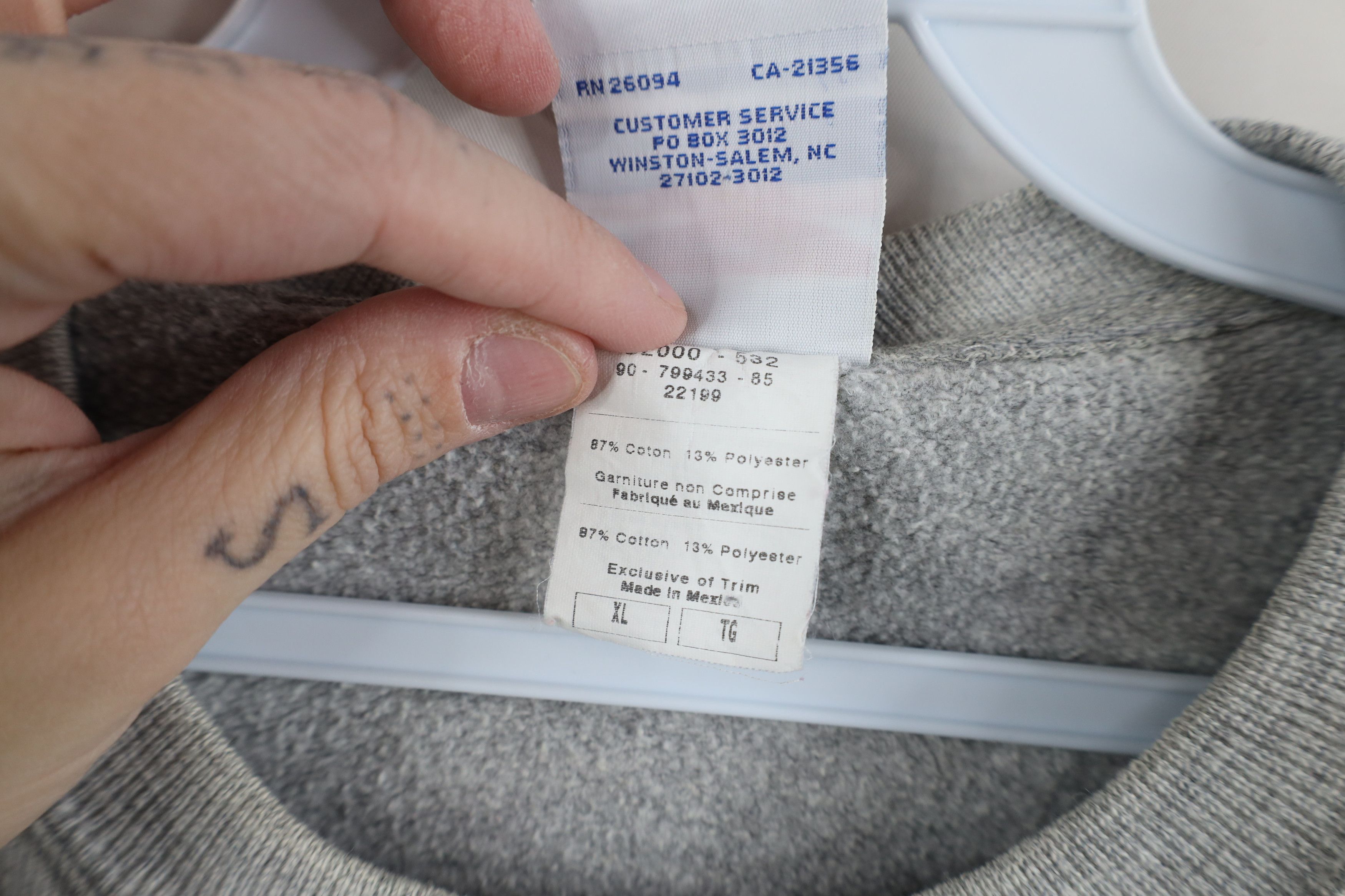 Champion Vintage 90s Champion Logo Crewneck Sweatshirt Heather Gray Size US XL / EU 56 / 4 - 8 Thumbnail