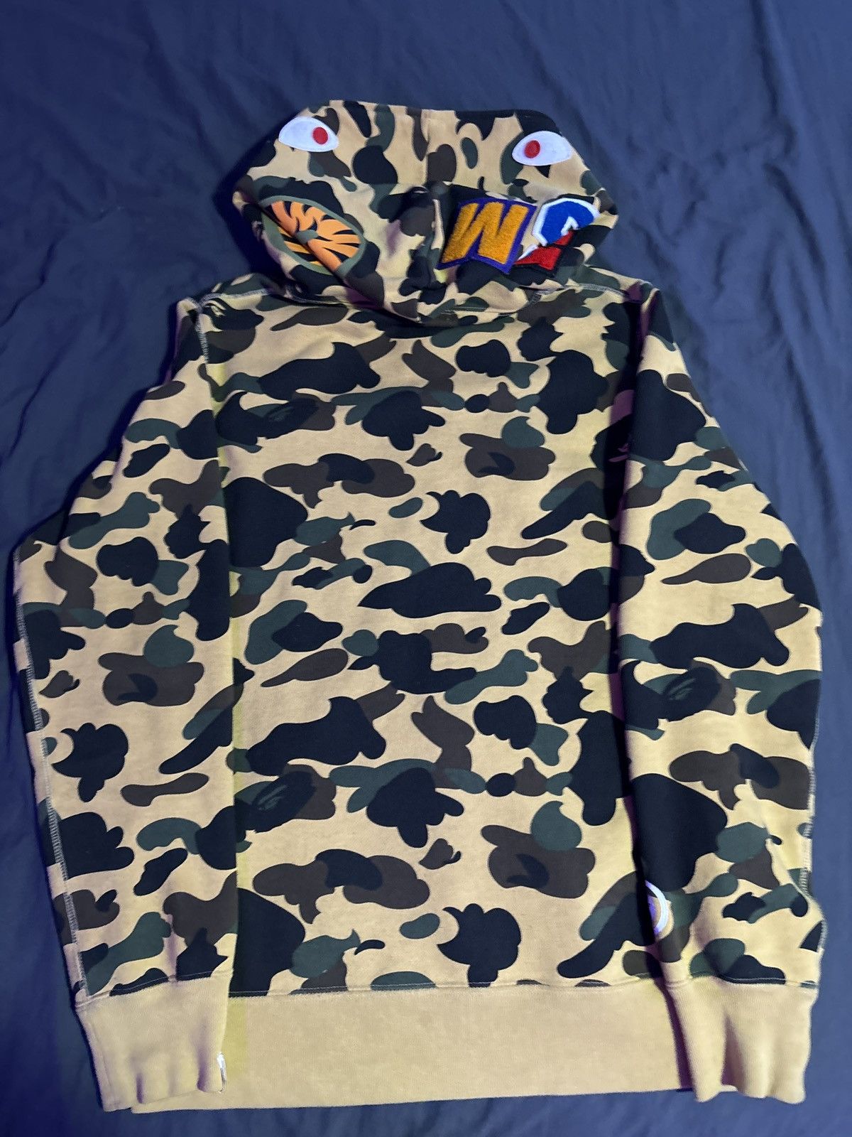 Bape 1st Camo Shark Full Zip Hoodie Size US L / EU 52-54 / 3 - 2 Thumbnail