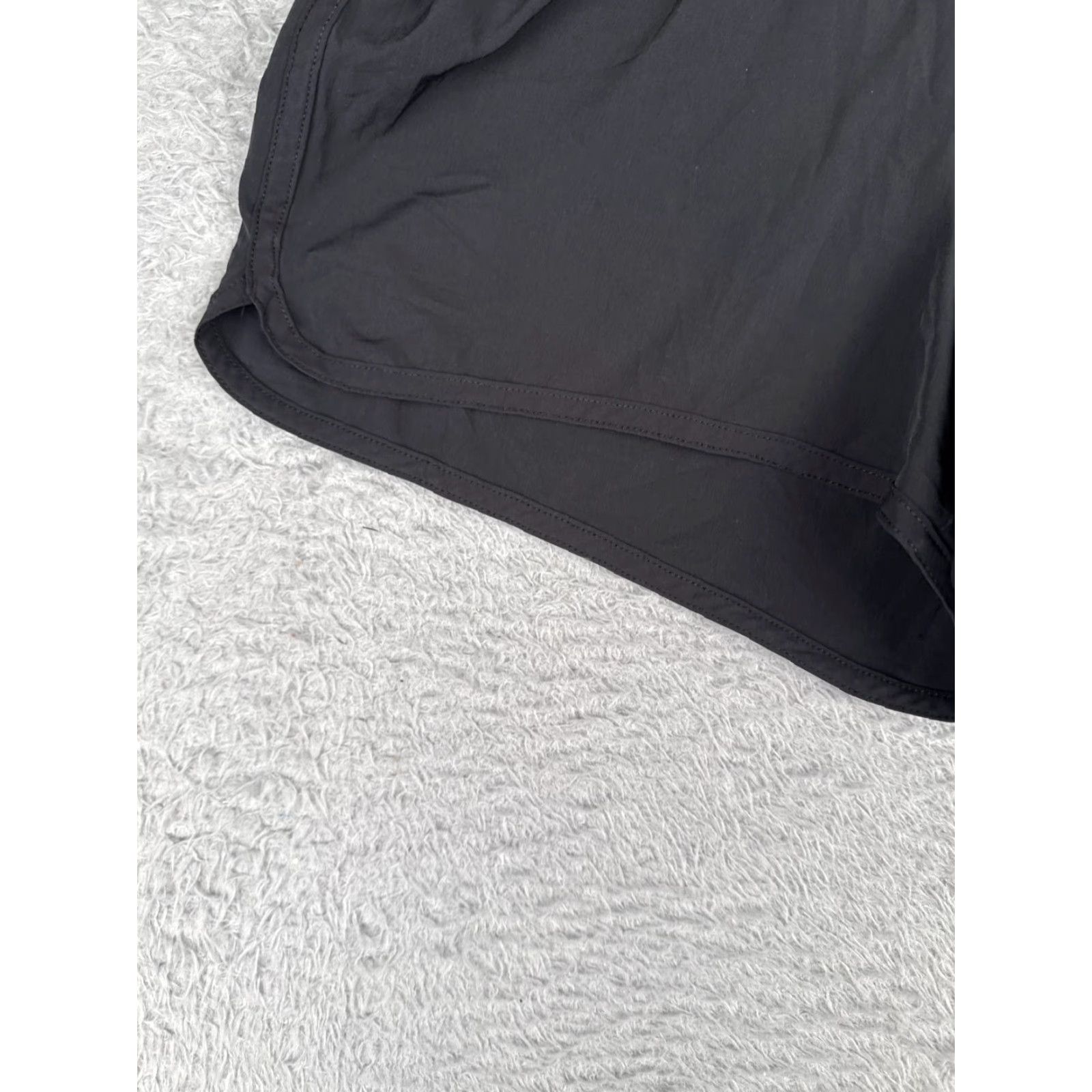 Billabong Billabong Shorts Womens Medium Black Sweat Polyester Blend Beach Pool 34x4 Size 32" / US 10 / IT 46 - 3 Thumbnail