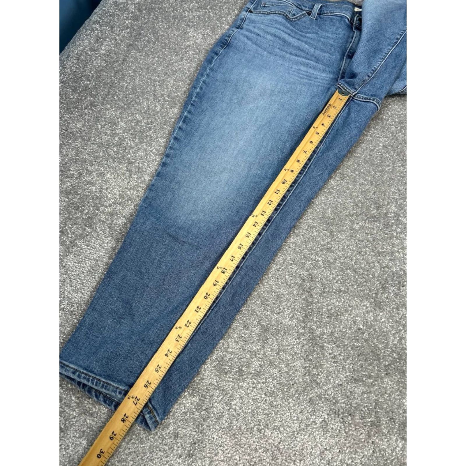 Levi's Levis High Waisted Mom Jeans Womens 20 Blue Denim Cotton Stretch Tapered 40x27 Jeans Womens 20 Blue City Preppy Vintage No Size 42" / US 20 - 5 Thumbnail
