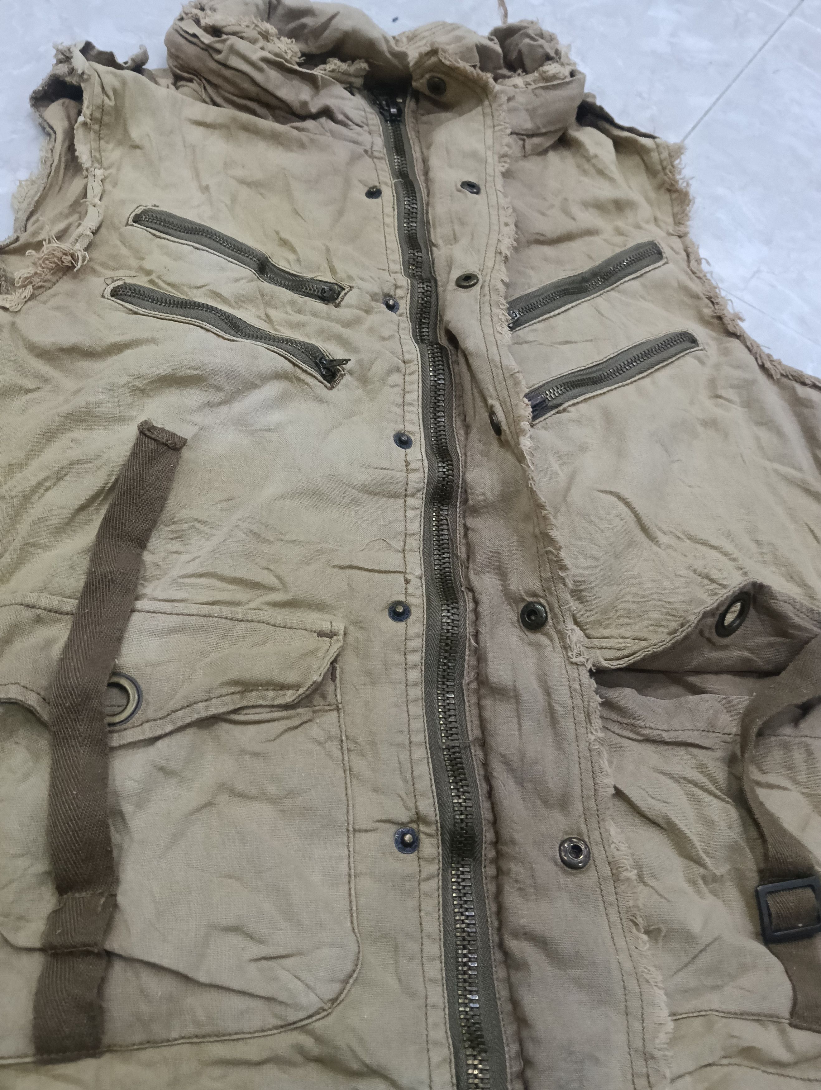 Punk and Yo Clonedevgru Japan Punk/Gothic Sleeveless Jacket Size US L / EU 52-54 / 3 - 9 Thumbnail