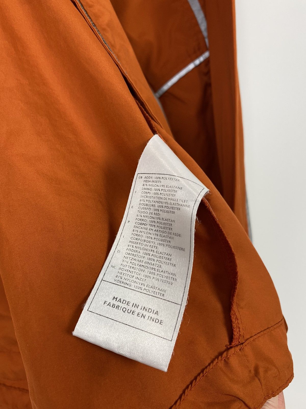 Vintage Y2K Vintage Nike Mini Swoosh Reflective Light Jacket Size US M / EU 48-50 / 2 - 15 Thumbnail