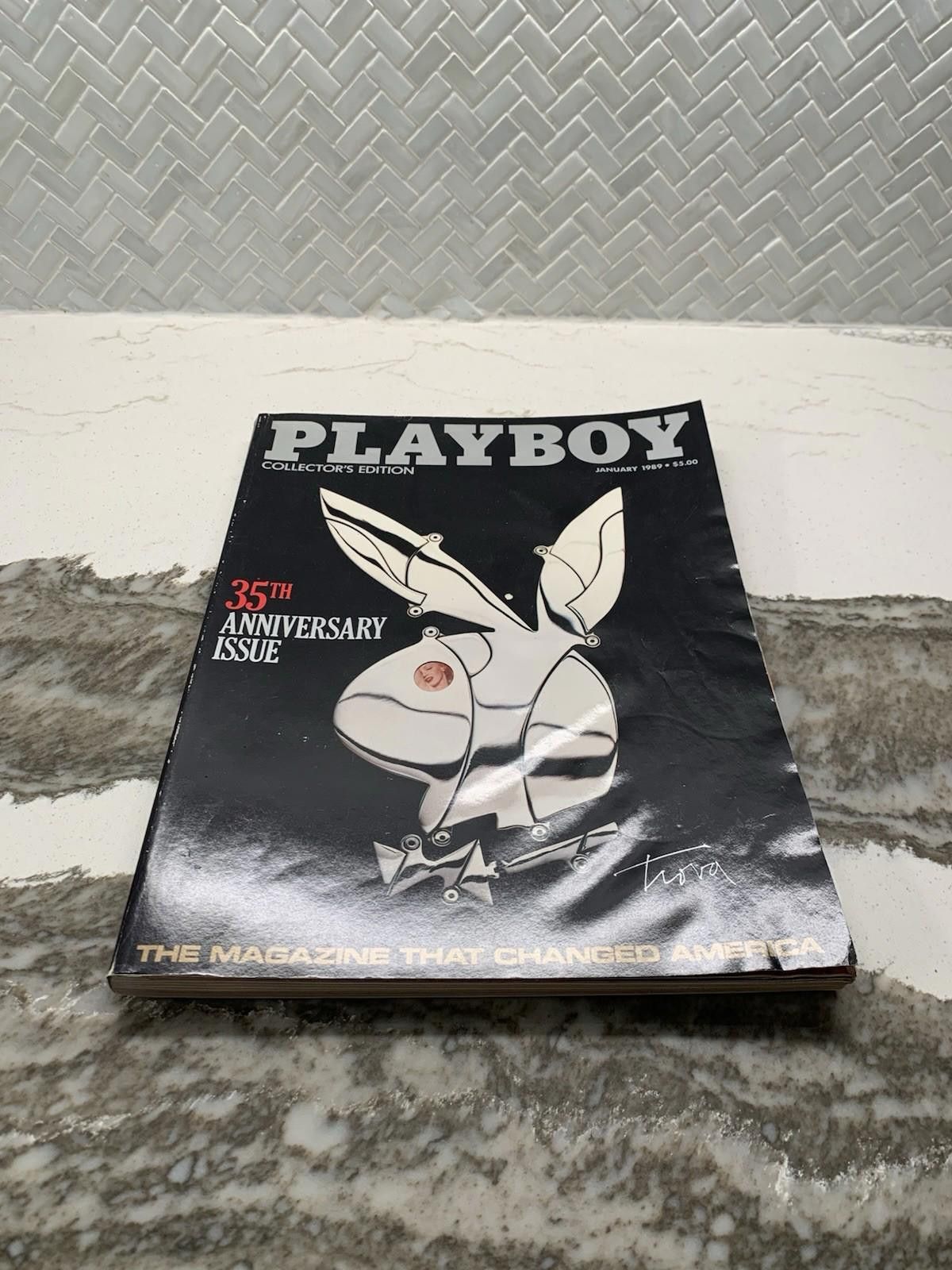 Designer Playboy Magazine January 1989 Collector's Edition 35th Size ONE SIZE - 2 Thumbnail