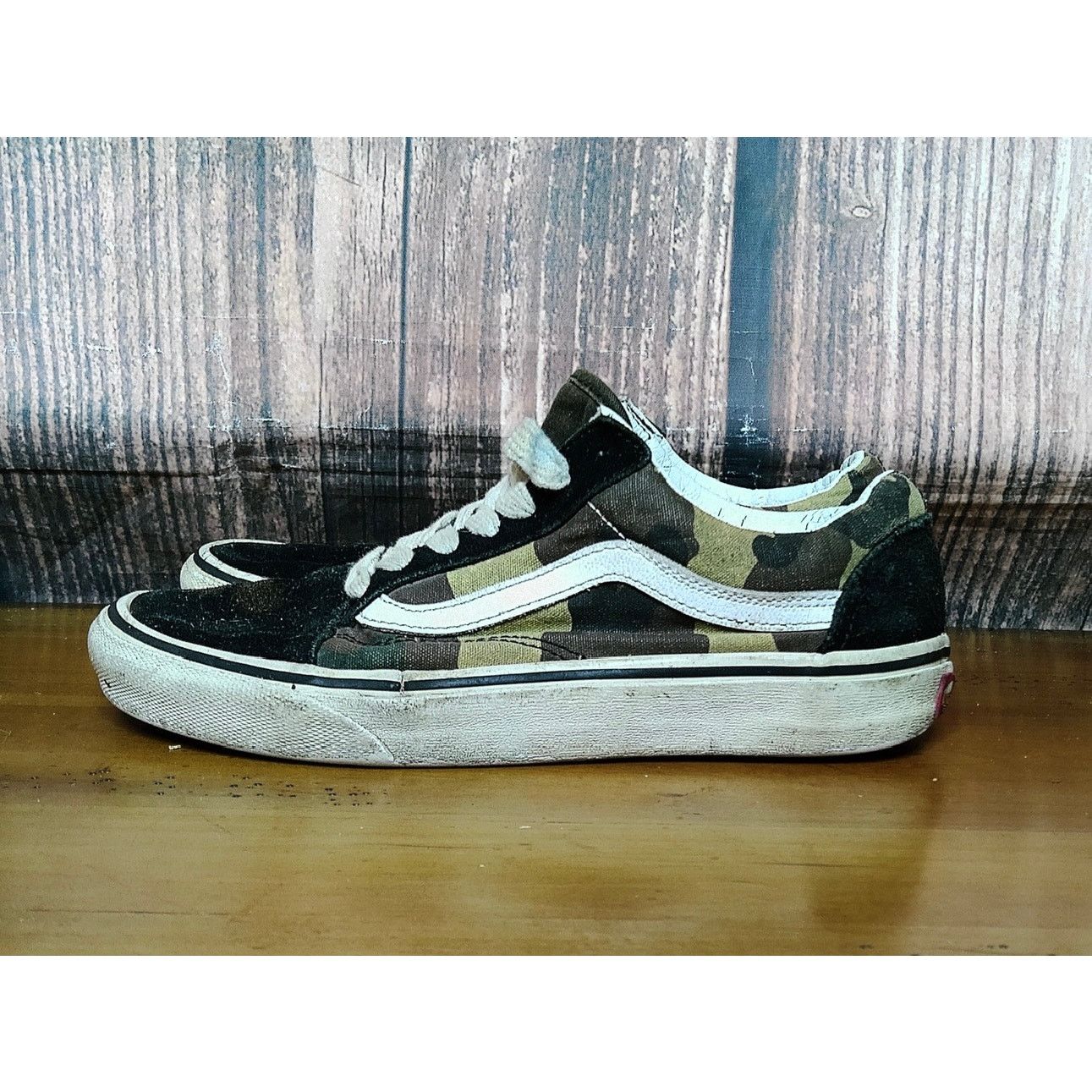 Vans Vans Old Skool Skate Shoes Men's 5.5 / Women's 7 Black Size US 5.5 / EU 38 - 4 Thumbnail
