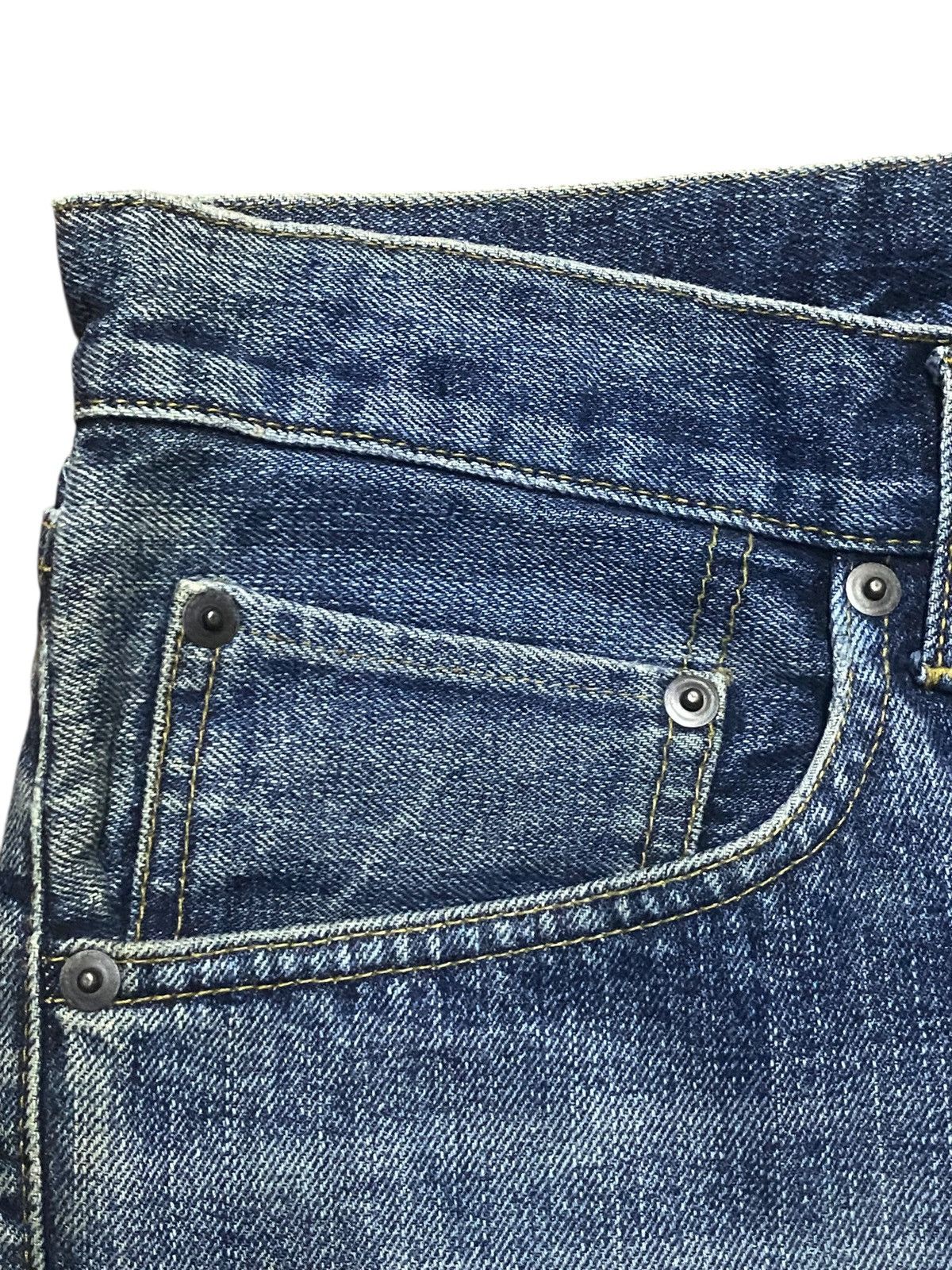 Japanese Brand Vintage Japanese Brand Uniqlo Mud Wash Distressed Jeans Size US 36 / EU 52 - 8 Thumbnail