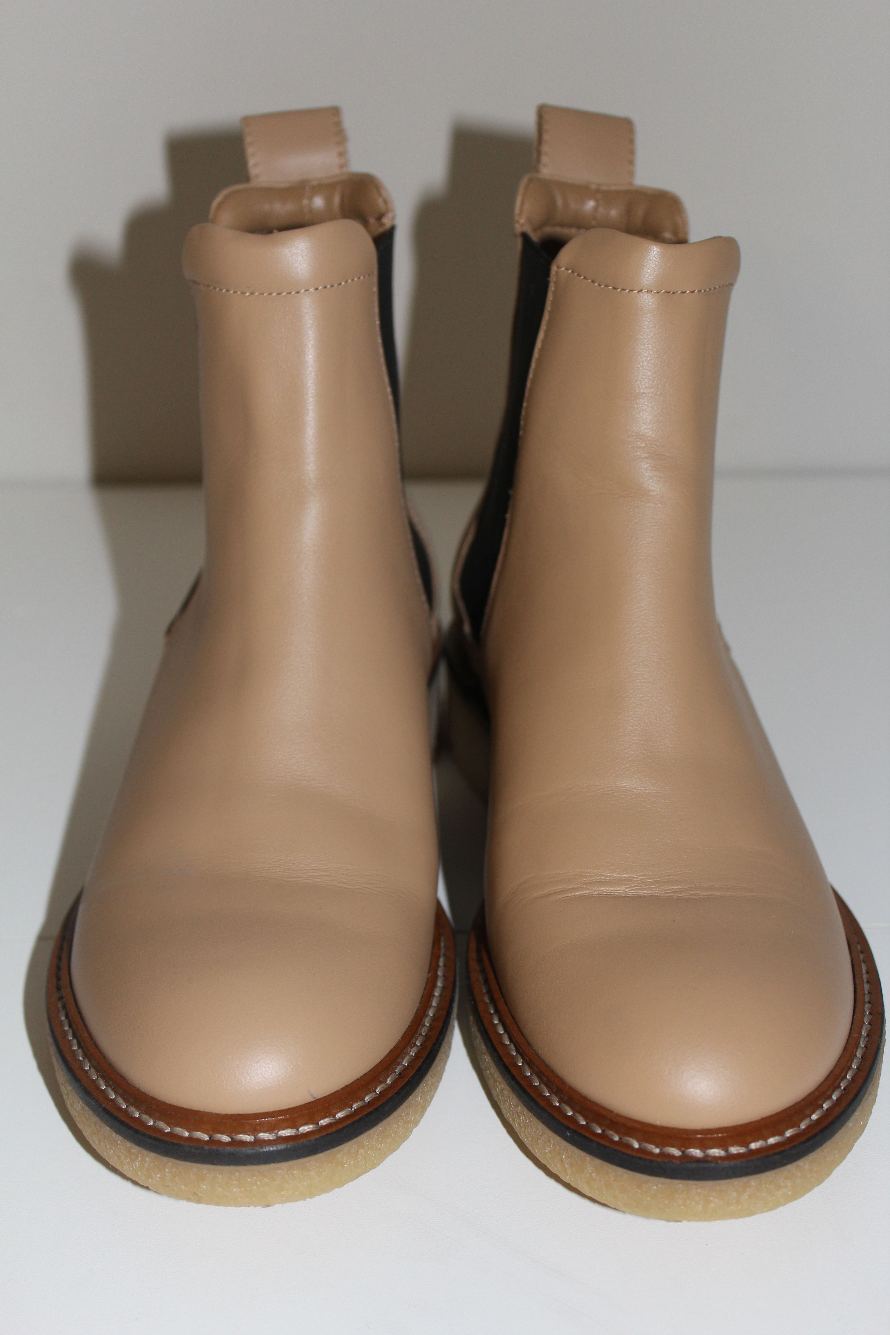 Everlane Everlane The Chelsea Boot Neutral Tan Nappa Leather Size 5 Size US 5 / IT 35 - 4 Thumbnail