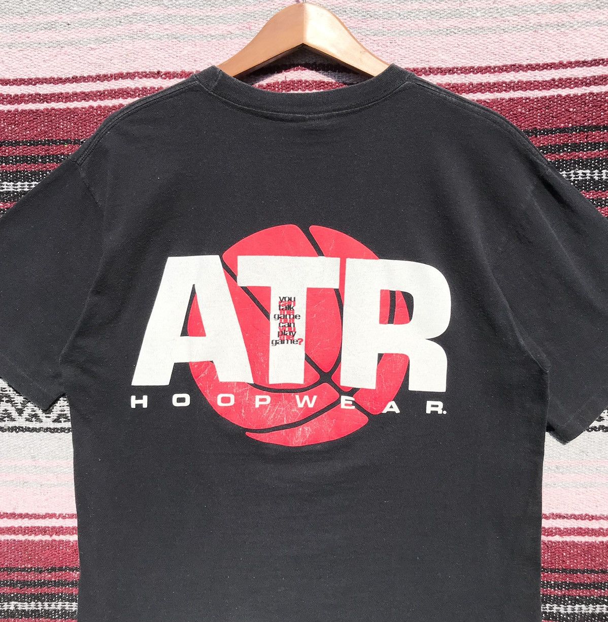 Above the Rim × NBA × Vintage Vintage 90s Above The Rim Hoopwear Tee SunFaded Size US L / EU 52-54 / 3 - 9 Thumbnail