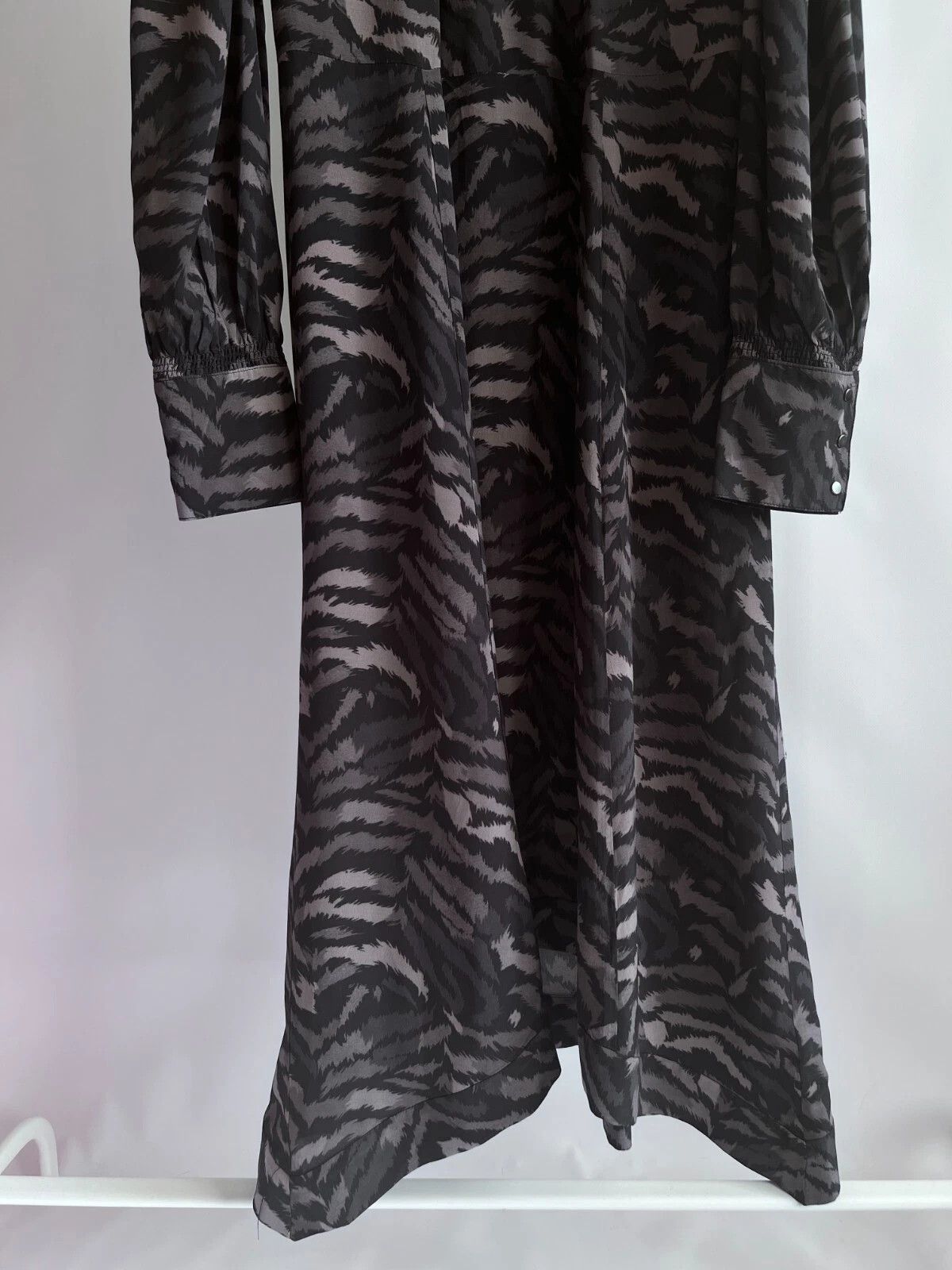 Allsaints AllSaints Fayre Remix Print Crepe Midi Dress Long Sleeves Size M / US 6-8 / IT 42-44 - 6 Thumbnail