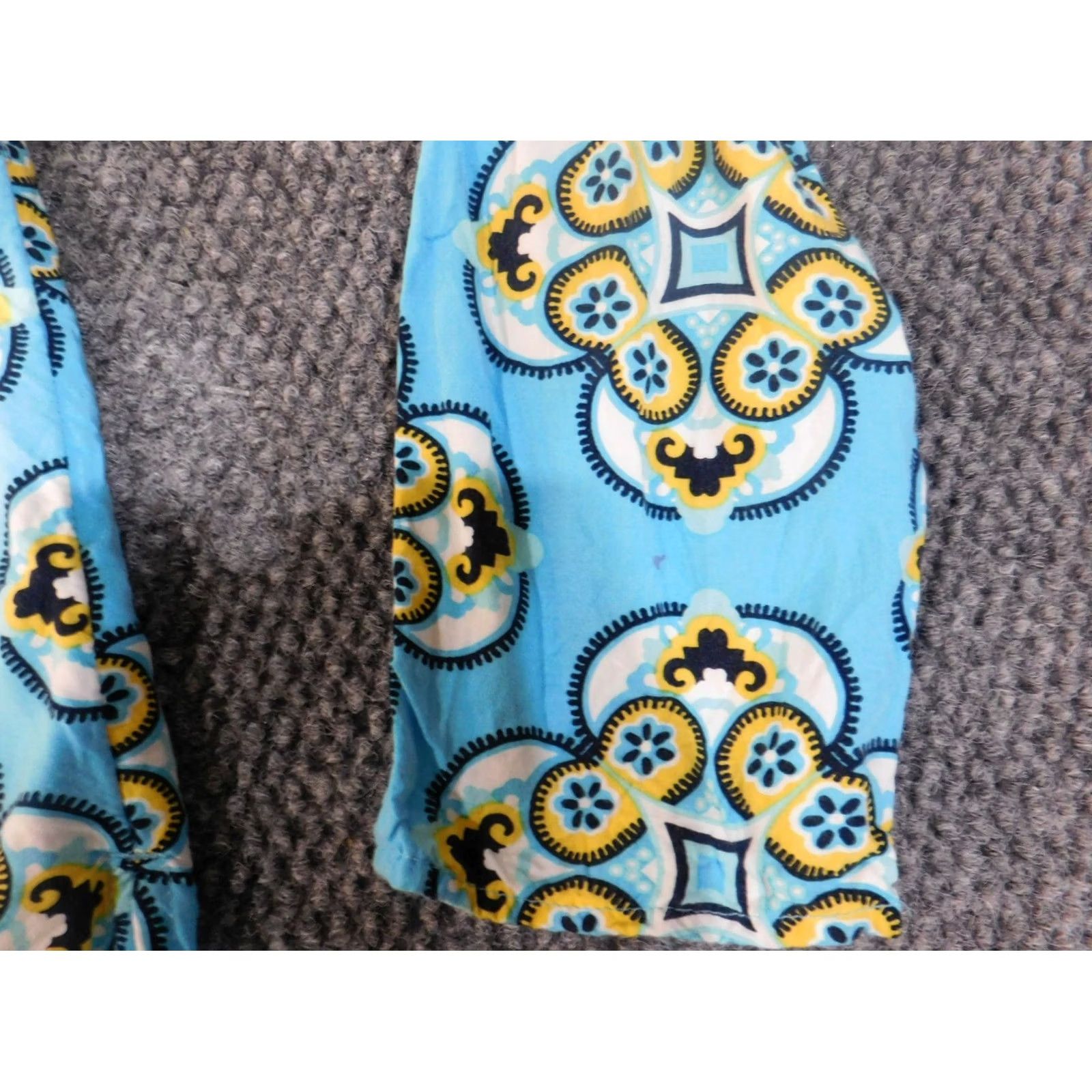 Vintage Crown & Ivy blouse Geometric Rayon Button Long Sleeve Round Neck Blue L Womens Regular fit, Pullover blouse Size L / US 10 / IT 46 - 5 Thumbnail