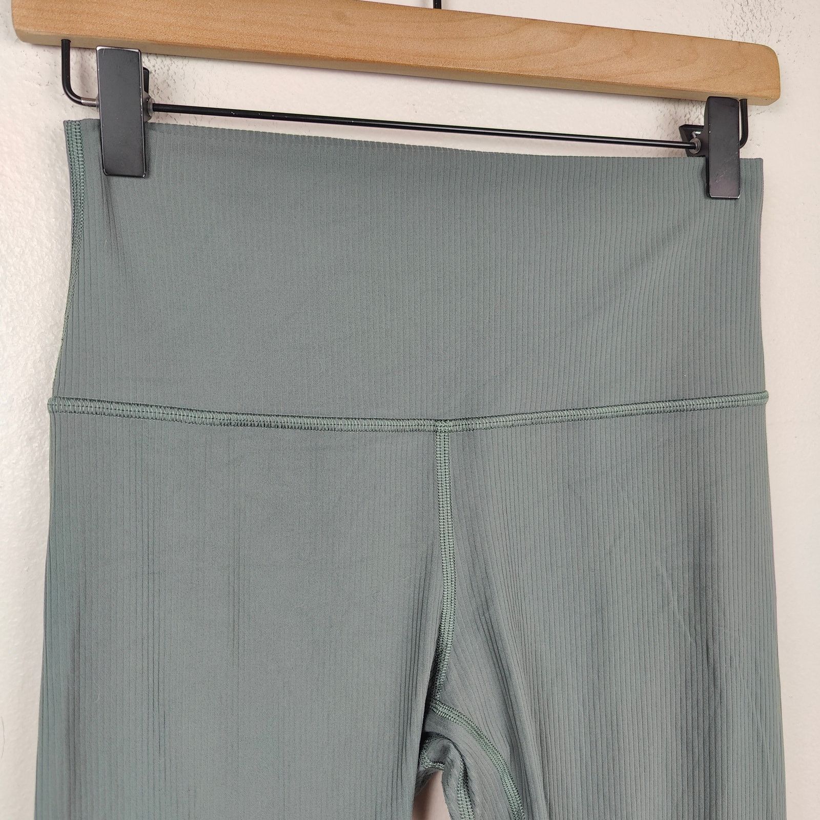 Lululemon Lululemon Align Ribbed High-Rise Pant 25" Womens 8 Green Size 30" / US 8 / IT 44 - 2 Thumbnail