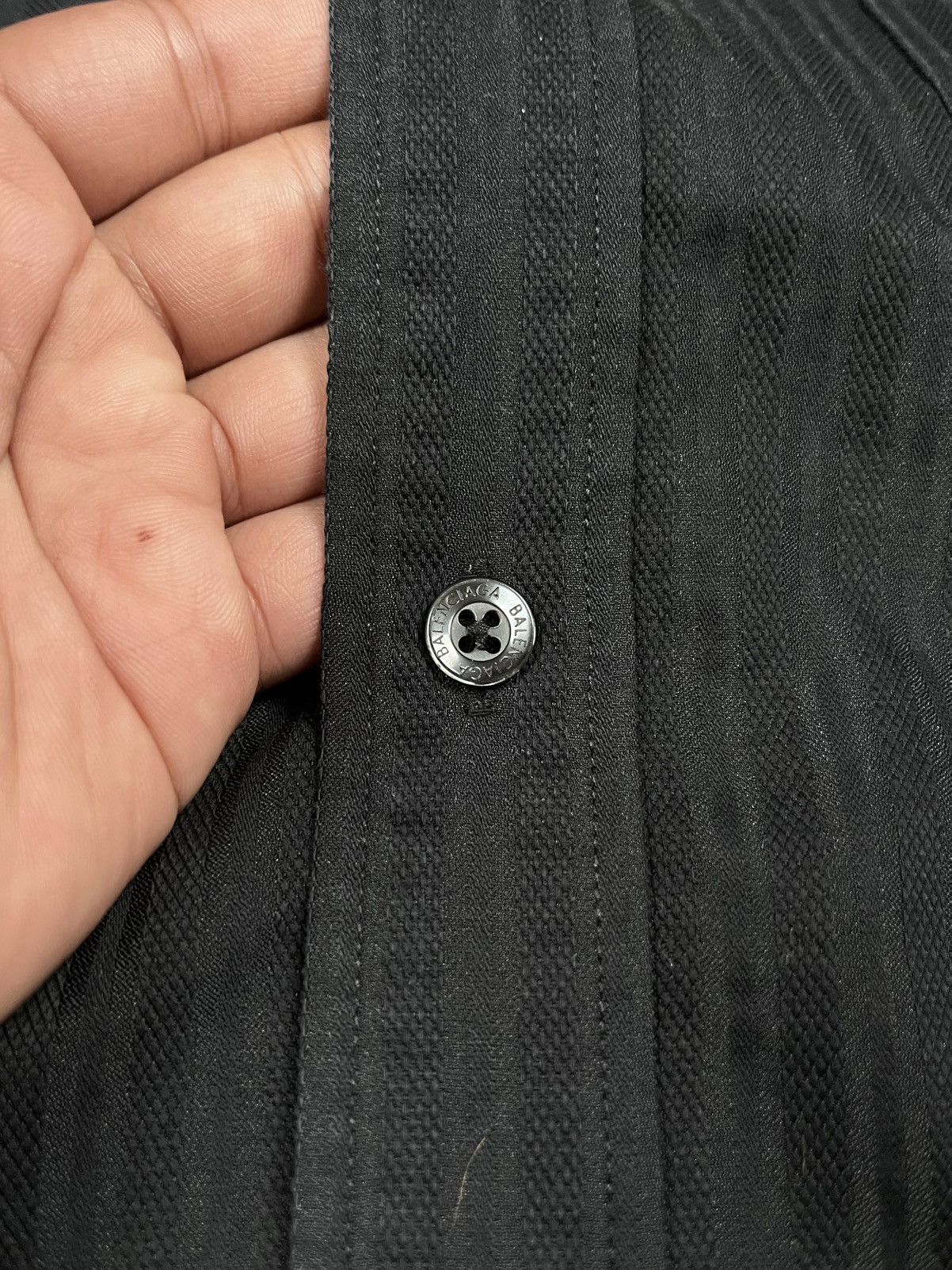 Balenciaga Balenciaga BB Logo Pocket Button Up Shirt Size US L / EU 52-54 / 3 - 8 Thumbnail