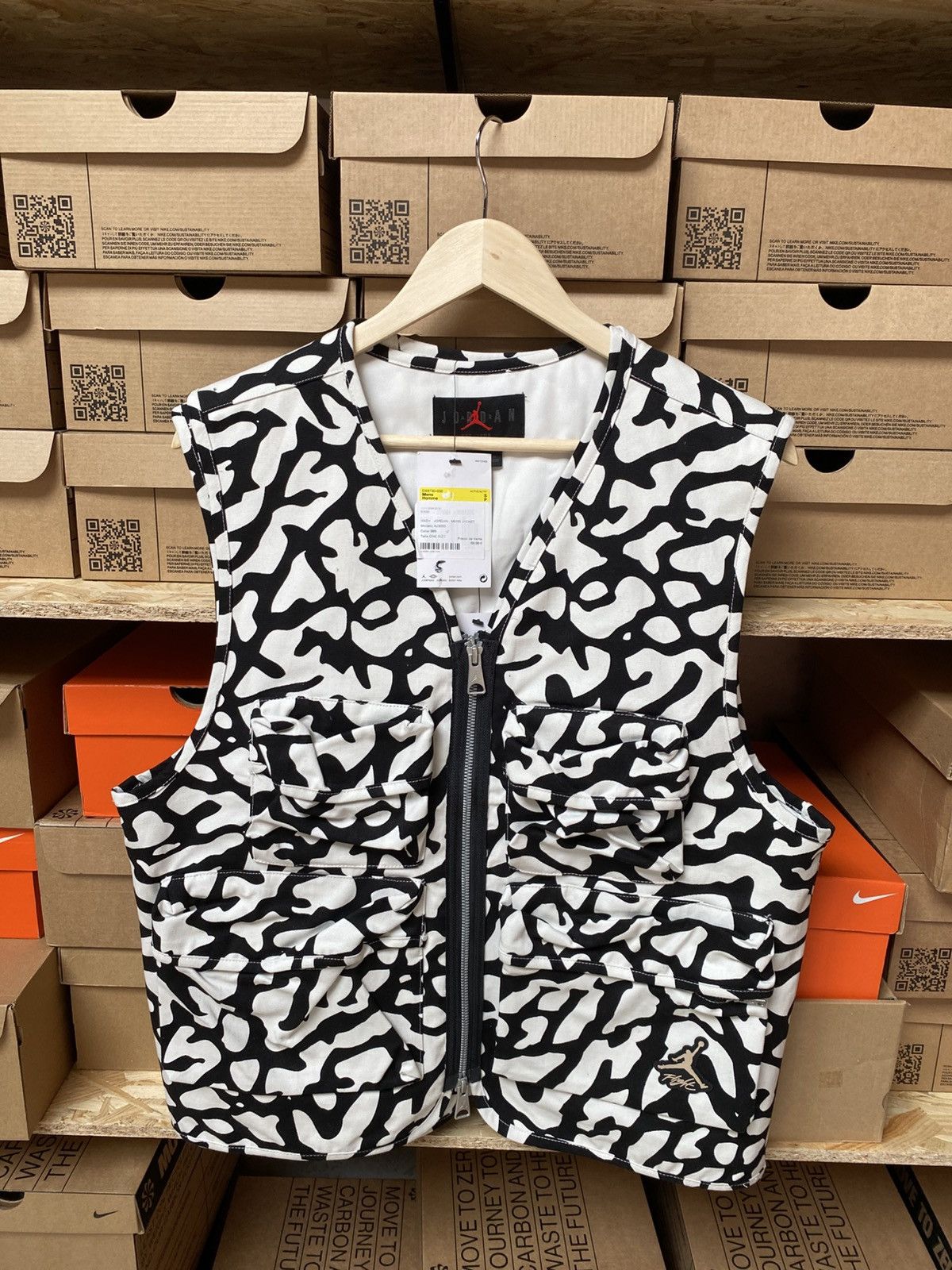 Jordan Brand Air Jordan Flight Heritage Gilet Vest Size US S / EU 44-46 / 1 - 1 Thumbnail