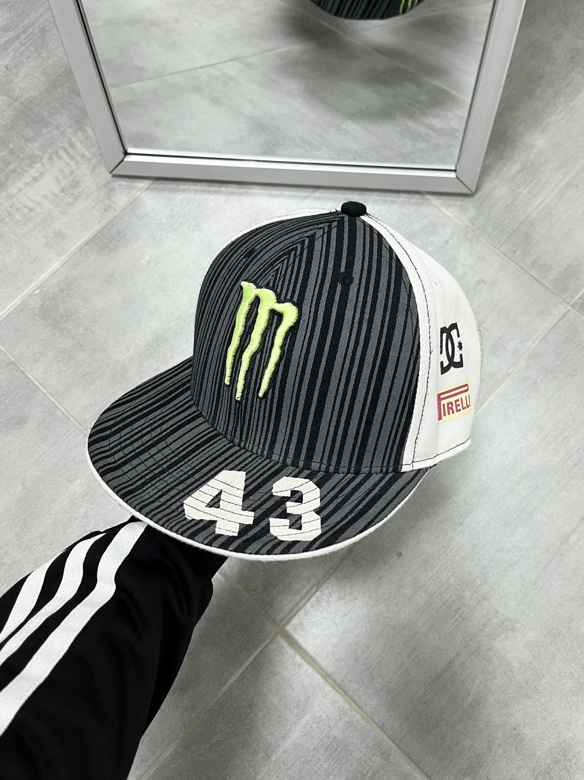 DC Vintage Cap Monster Energy DC Big Logo Racing SnapBack Size ONE SIZE - 1 Thumbnail