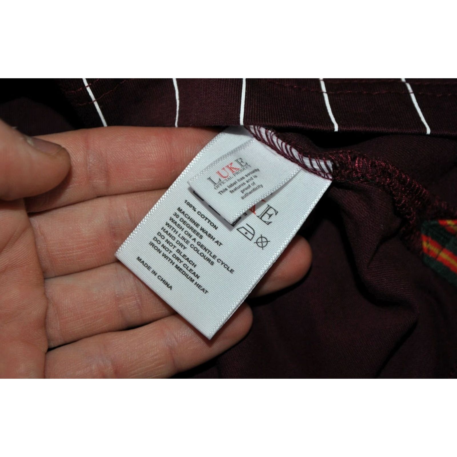 Vintage LUKE SPORT MEN'S T-SHIRT STRIPED BROWN 100% COTTON SIZE S / SMALL Shirt Adults Small Brown Luke Sport Mens Tshirt Striped 90s (if applicable) Size US S / EU 44-46 / 1 - 4 Thumbnail