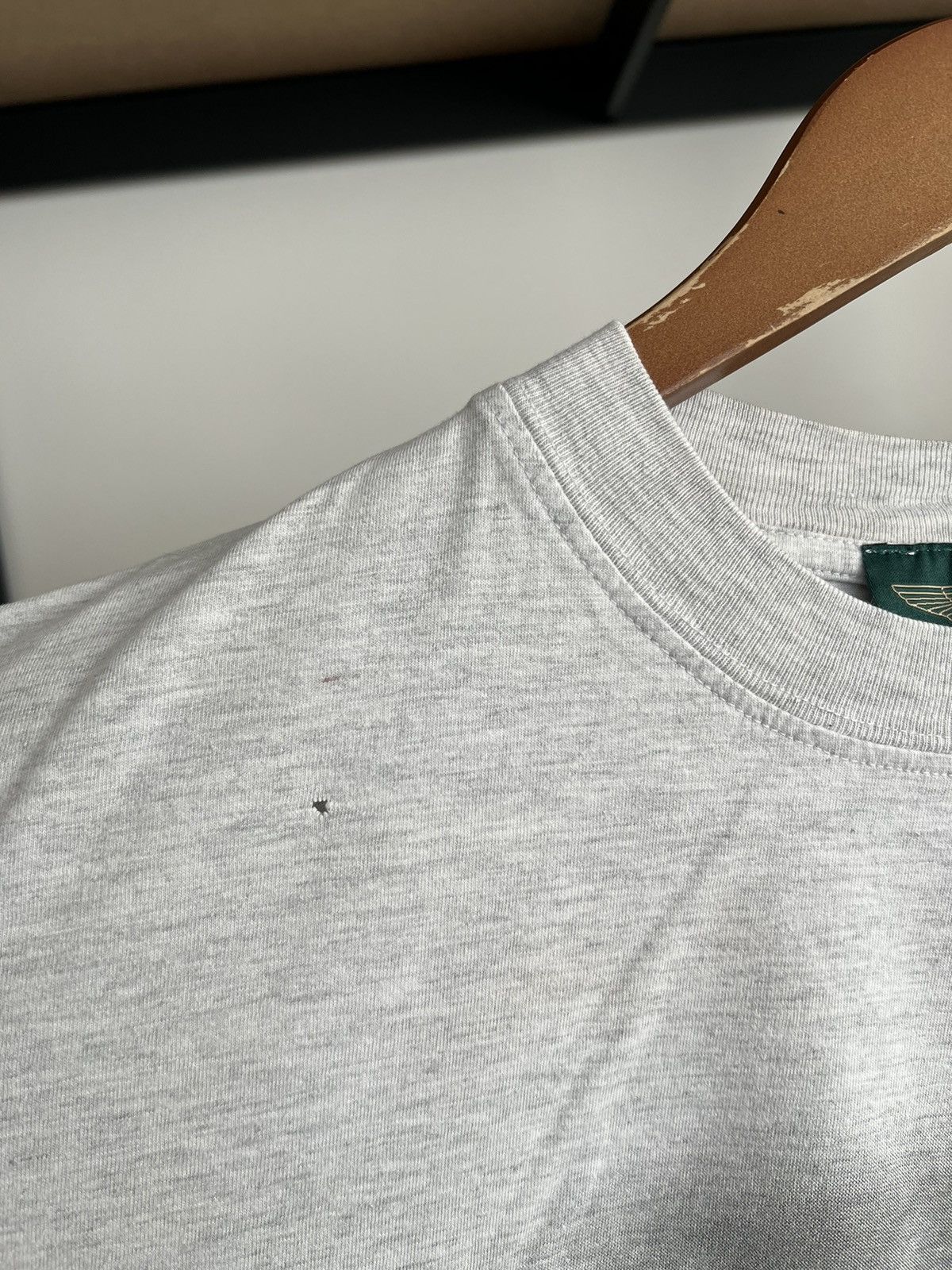 Vintage Vintage 90s Aston Martin DB7 Vantage Cars Gray T-shirt Size US L / EU 52-54 / 3 - 10 Thumbnail