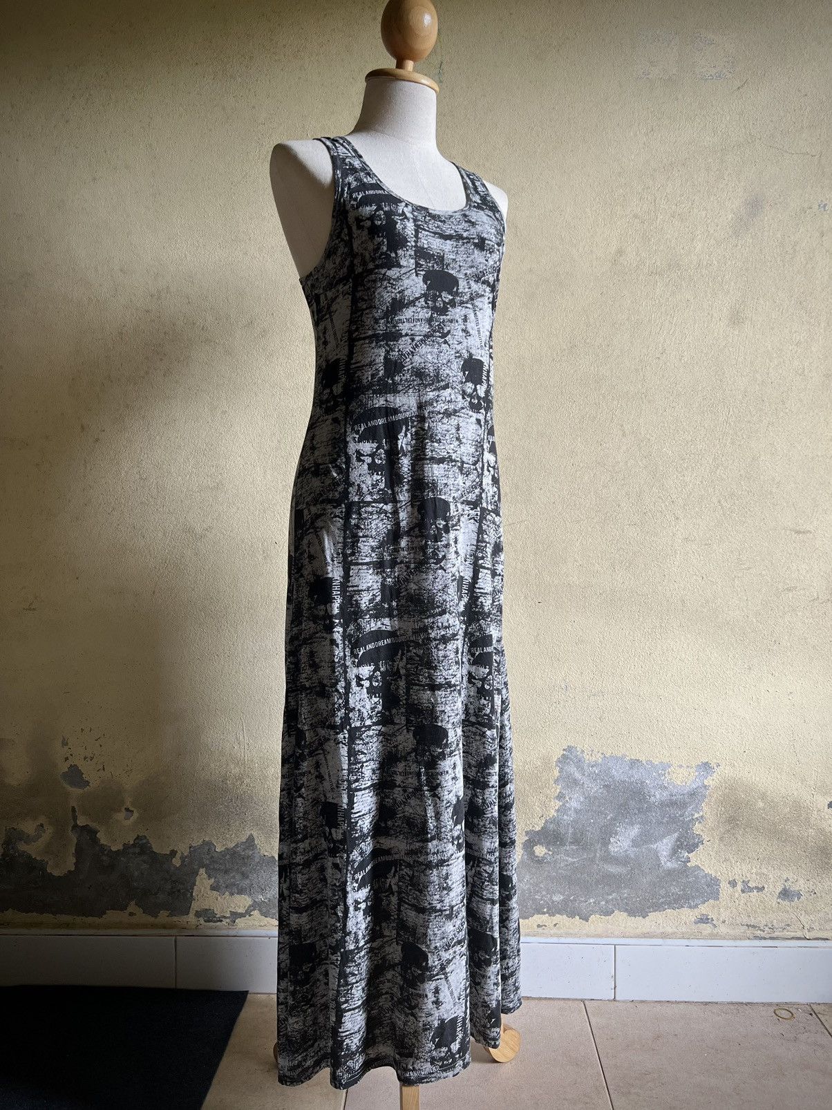 Japanese Brand HEAVEN AND EARTH Grey Skull Print Sleeveless Maxi Dress Size M / US 6-8 / IT 42-44 - 12 Thumbnail