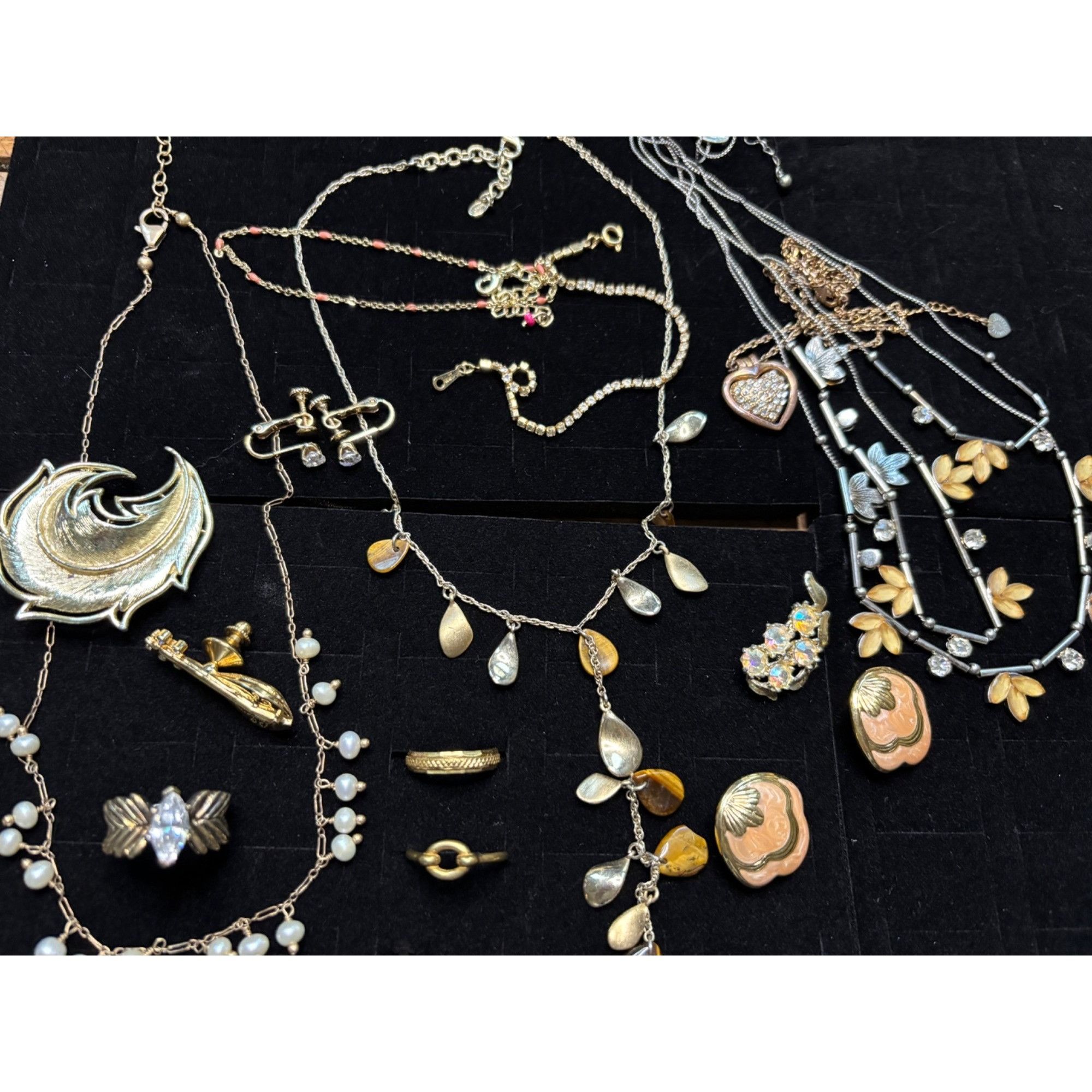 Vintage Jewelry Lot With Necklaces (Monet) Bracelets Earring in Gold, Women's