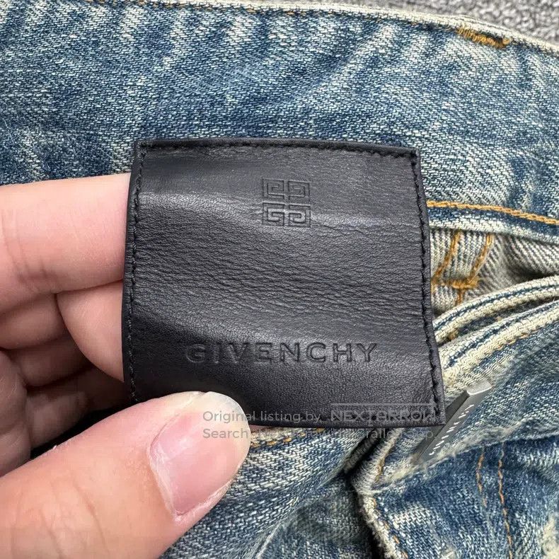 Givenchy Givenchy Size 32 Distressed denim jeans Size: 3 Size US 29 - 2 Thumbnail